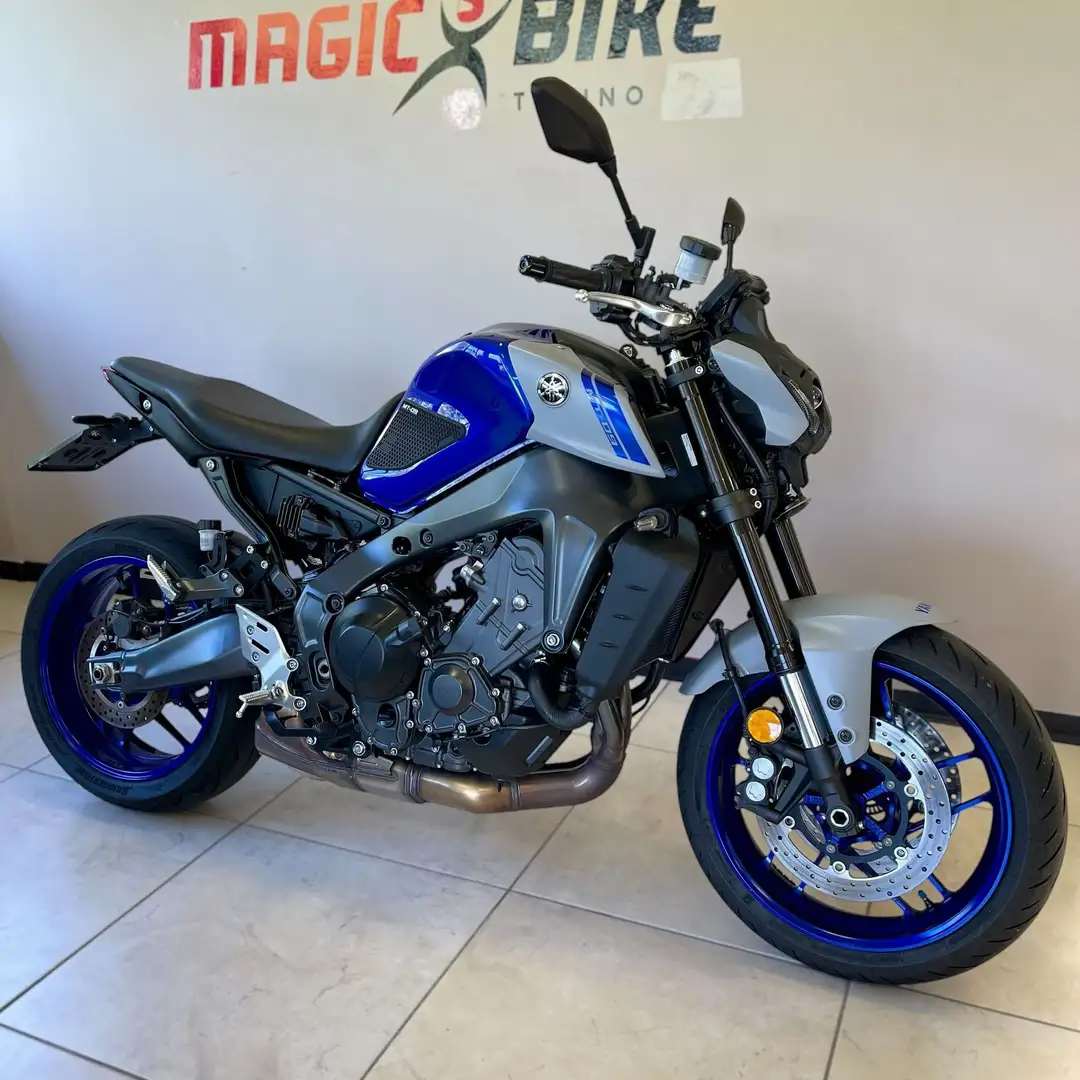 Yamaha MT-09 - 1