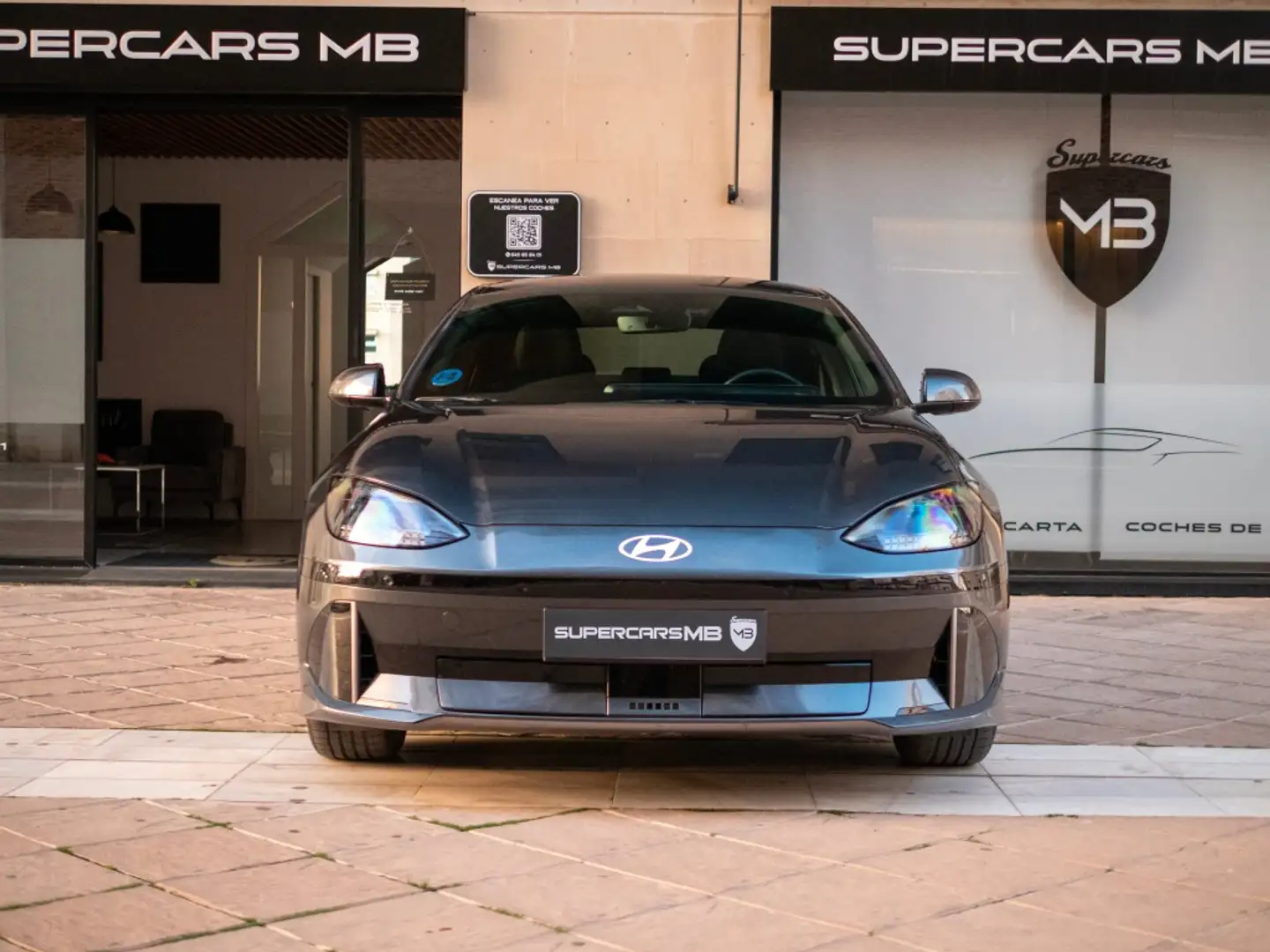 Hyundai IONIQ 6 168Kw Star RWD Grau - 2