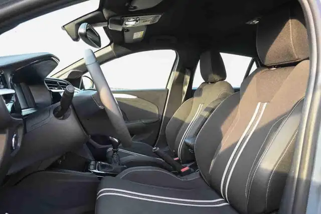 Opel Corsa view 9