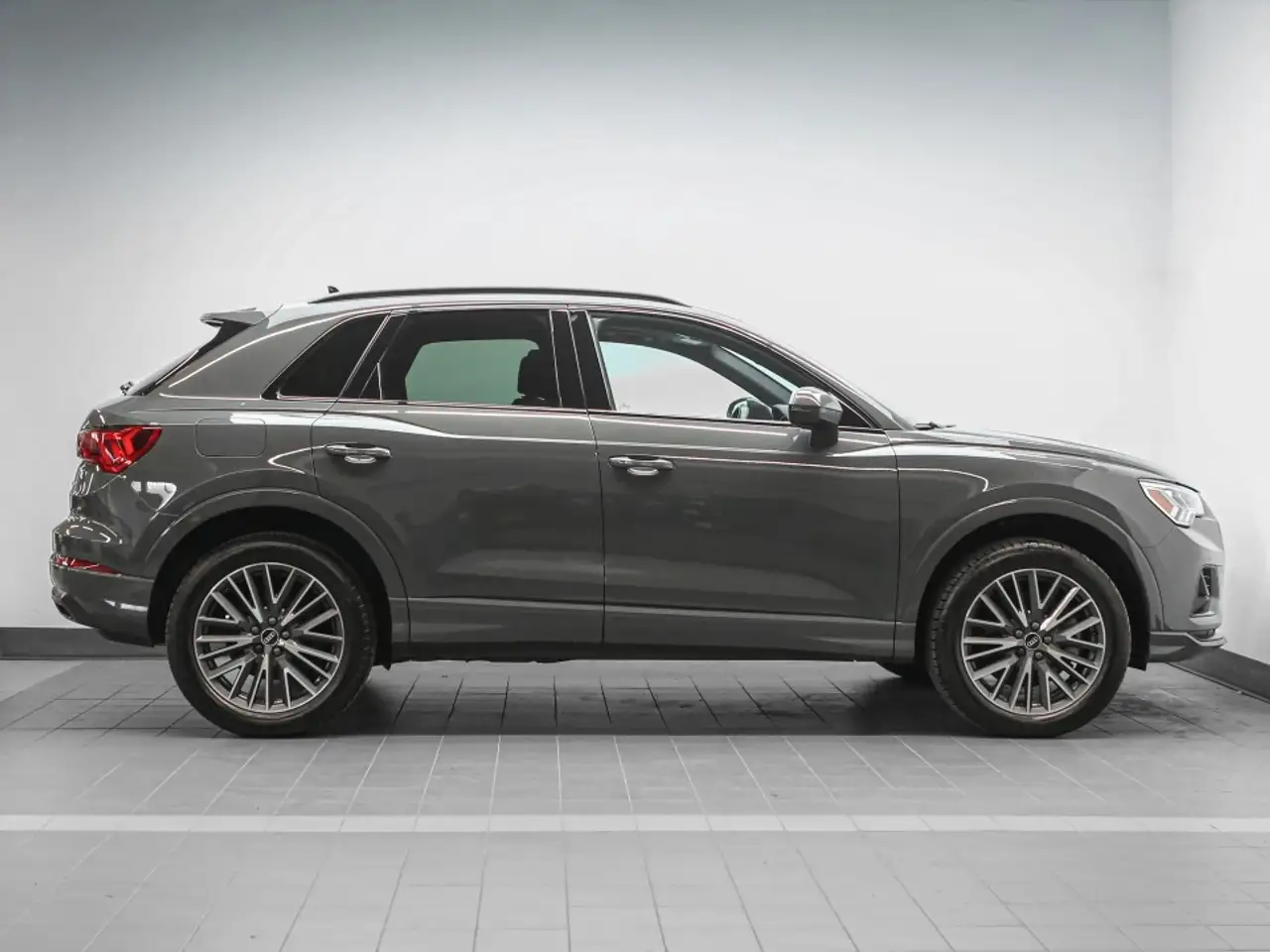 Audi Q3 photo Audi Q3