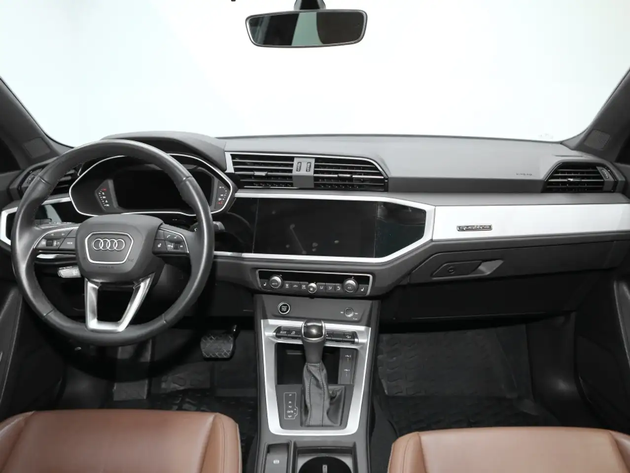 Audi Q3 photo Audi Q3