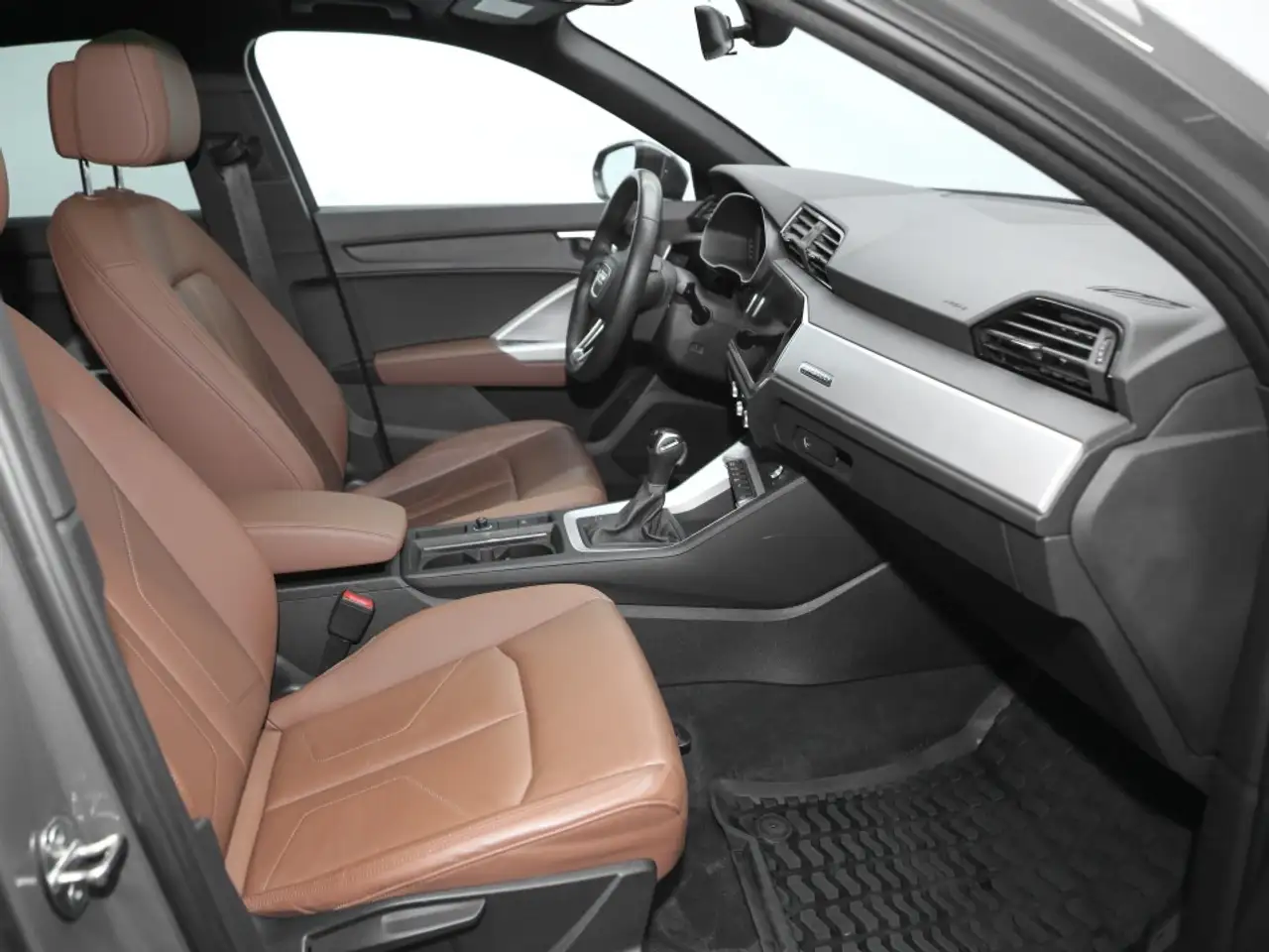 Audi Q3 photo Audi Q3