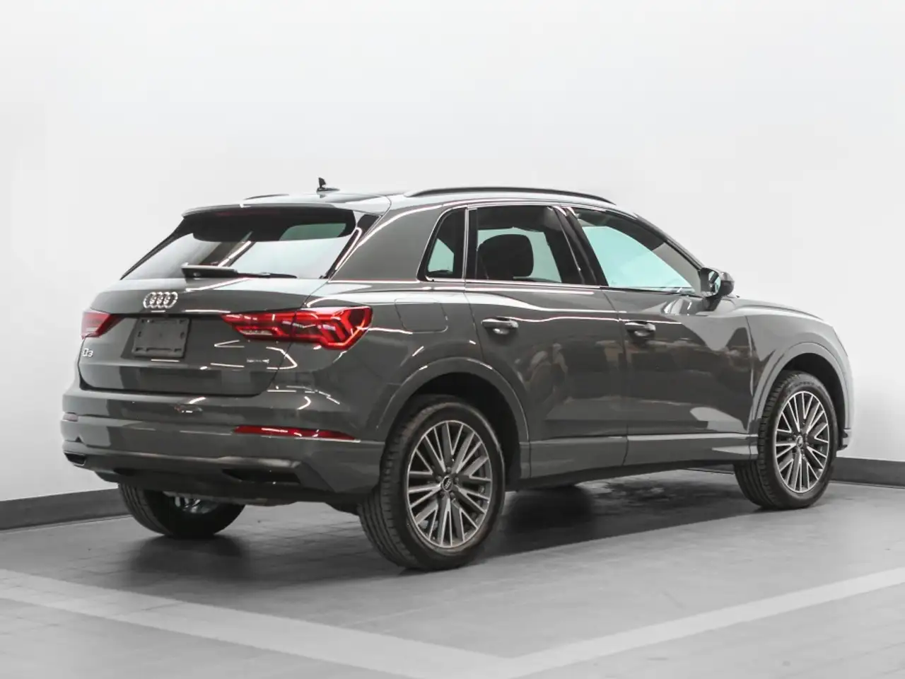 Audi Q3 photo Audi Q3