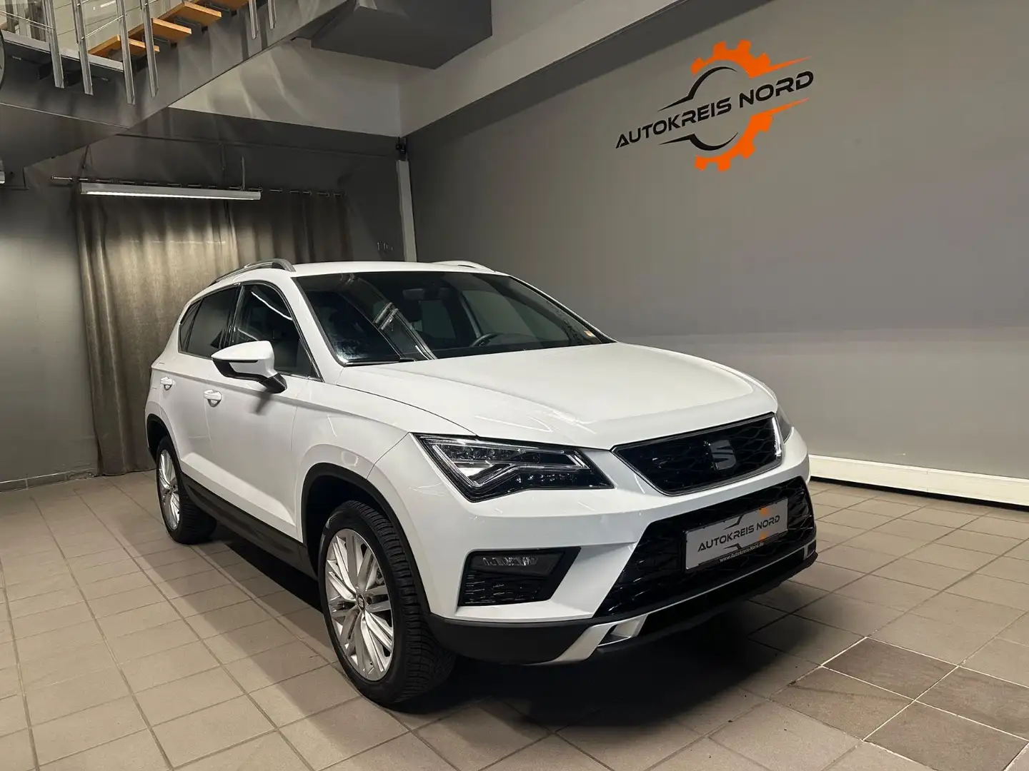 SEAT Ateca Xcellence 1.5 TSI +HU NEU+AUTOMATIK+AHK+ Weiß - 1