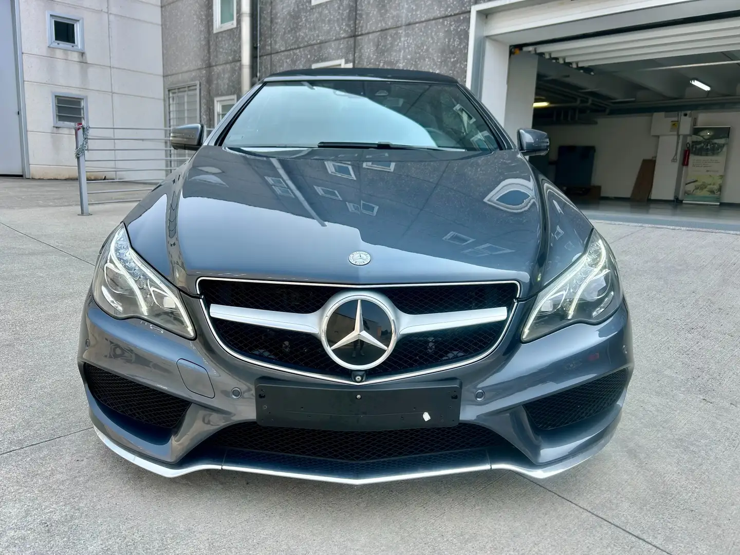 Mercedes-Benz E 350 3.0 250cv CABRIO-- PREMIUM AMG--FULL--CERCHI18'' Grau - 2