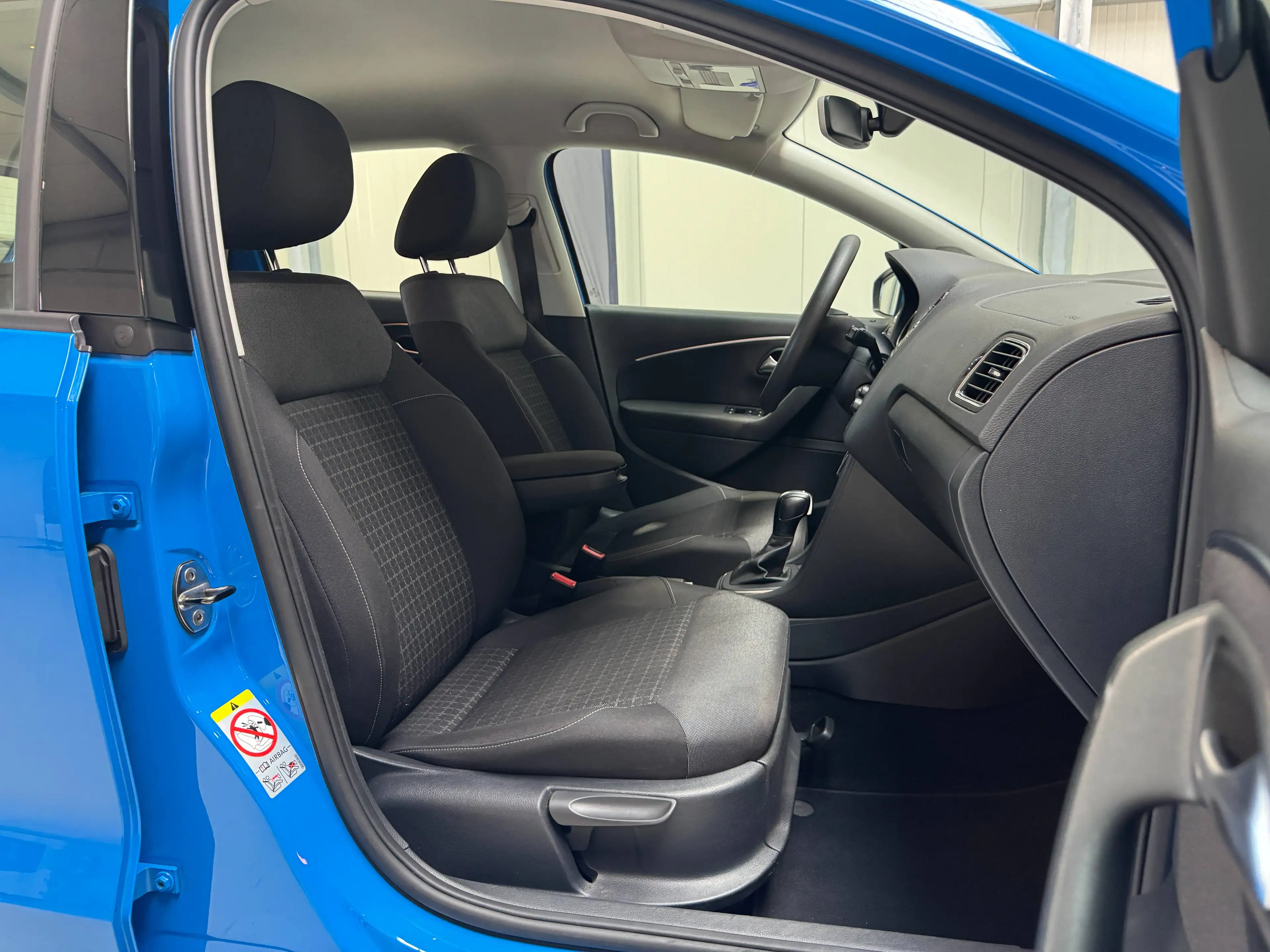 Volkswagen Polo Comfortline BMT 1. Hand Automatik Navi Klima PDC BT PDC — photo 15