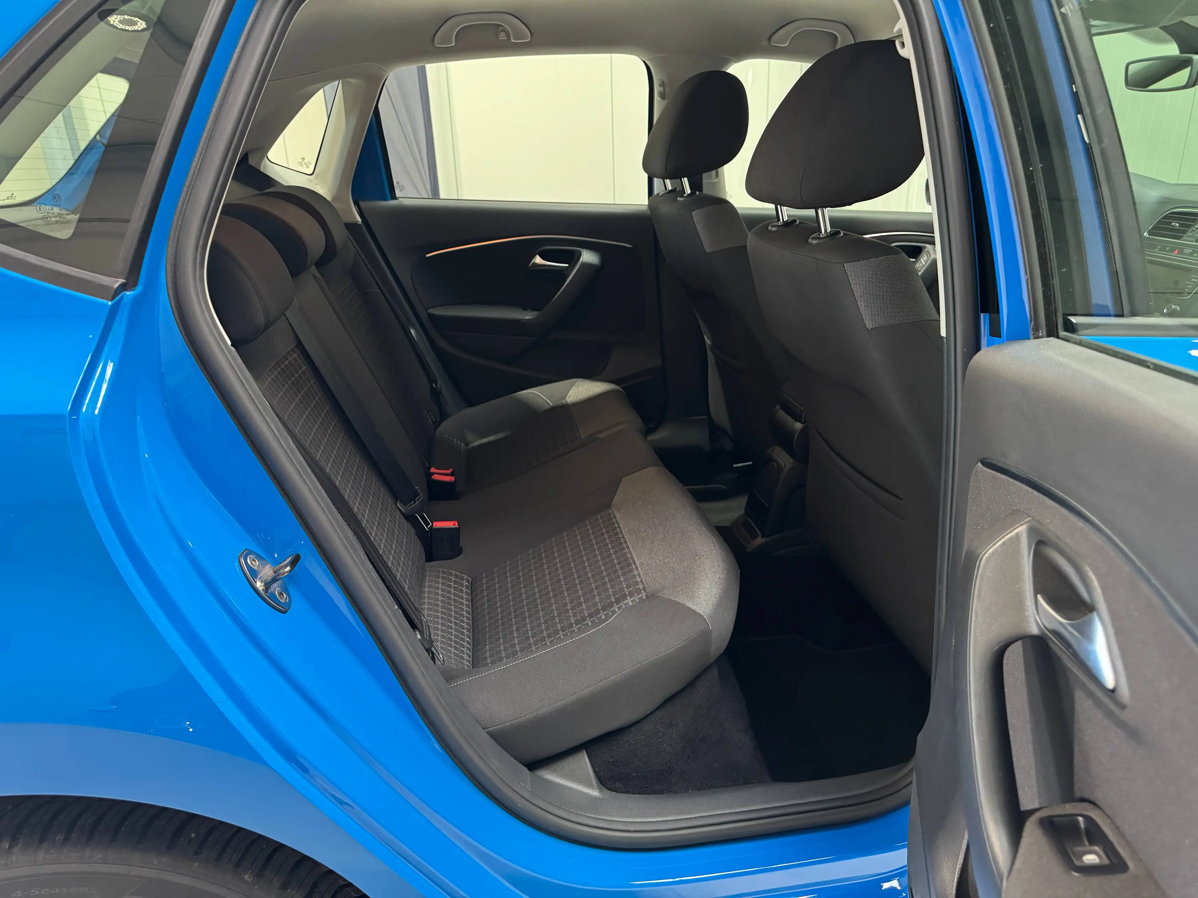 Volkswagen Polo Comfortline BMT 1. Hand Automatik Navi Klima PDC BT PDC — photo 13