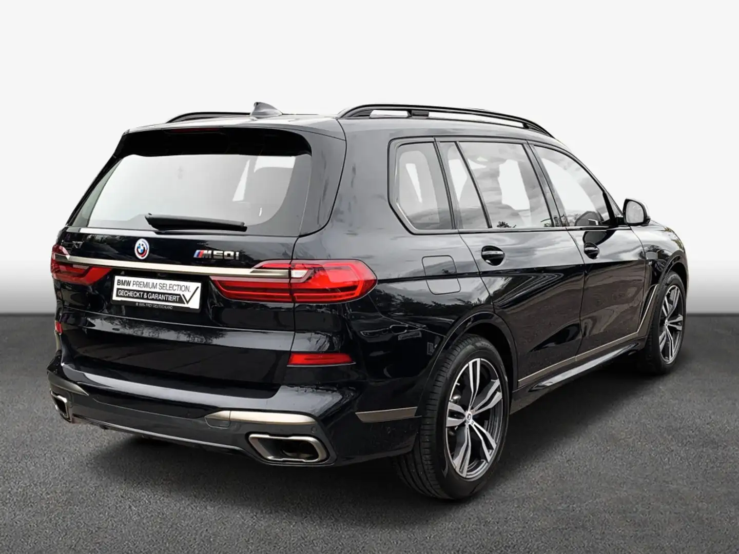 BMW X7 M 50i crna - 2