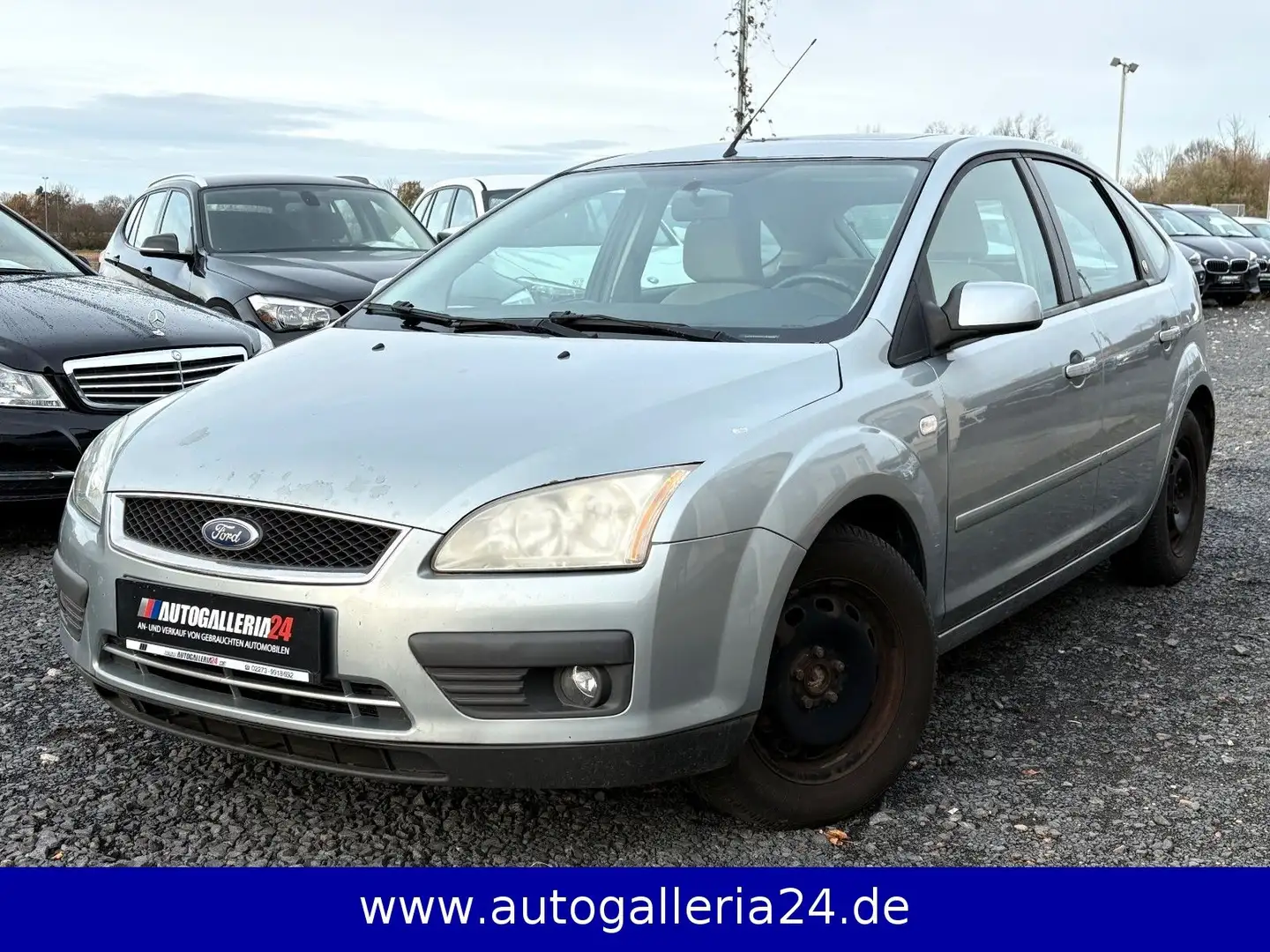 Ford Focus 1.6 Lim Ghia Klima TÜV 12/2027 GSD SHZ PDC Argento - 1