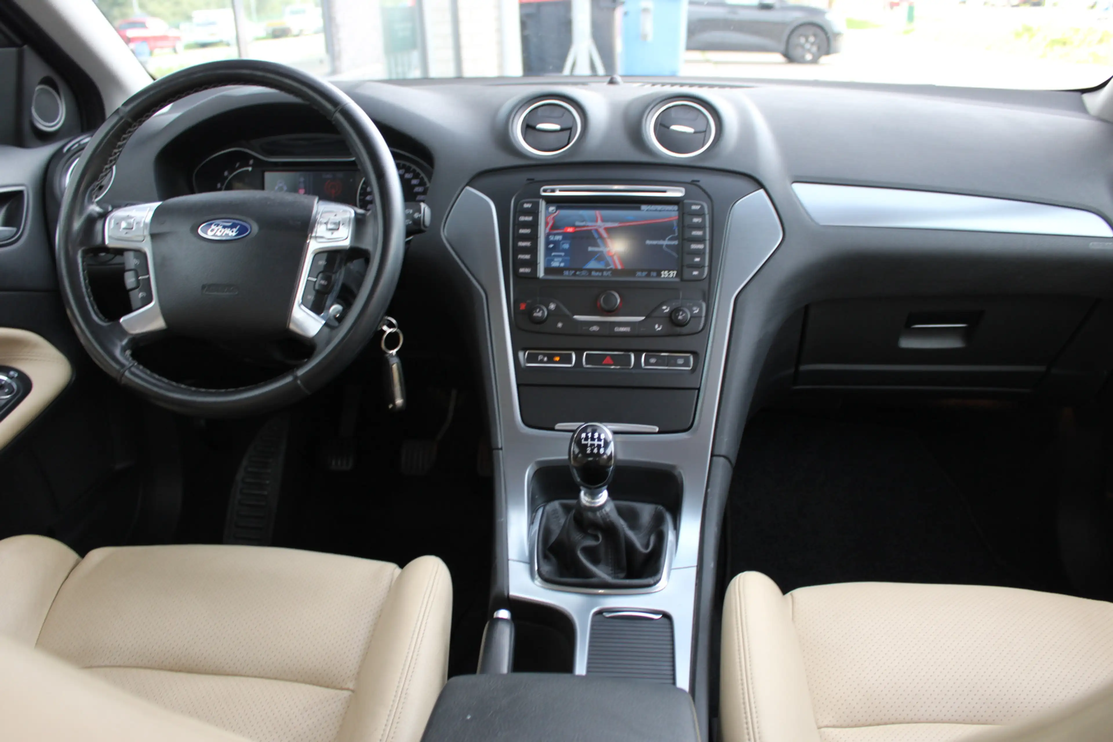 Ford Mondeo 1.6 Ecoboost 161 Pk Titanium HB Dealer Onderhouden — photo 9