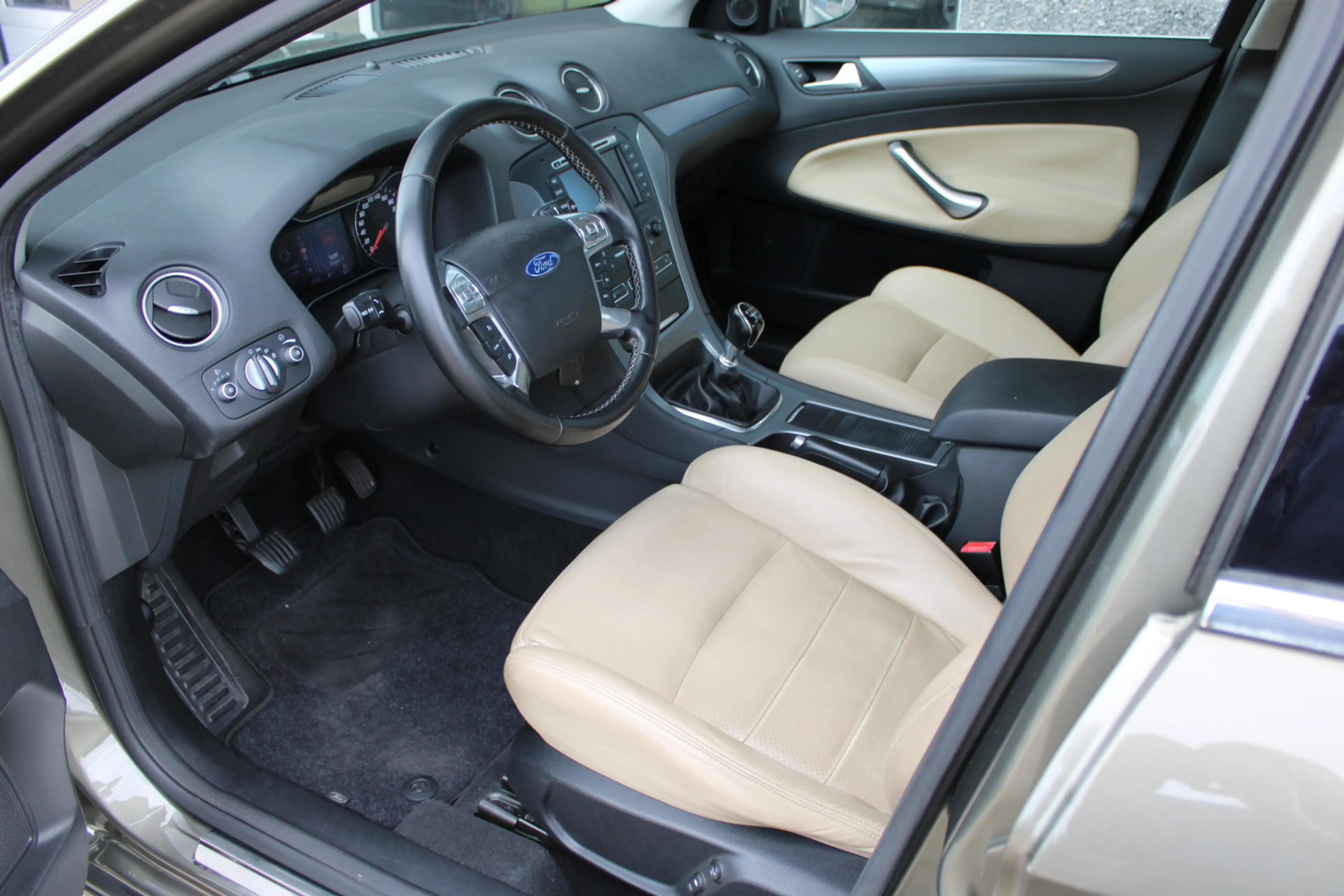 Ford Mondeo 1.6 Ecoboost 161 Pk Titanium HB Dealer Onderhouden — photo 6