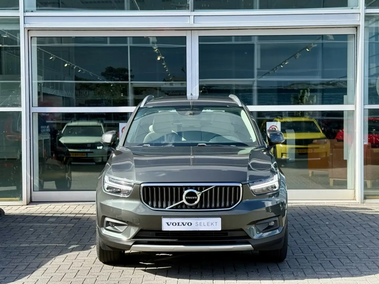 Volvo XC40 T4 190PK Inscription| Adap.Cruise| Trekhaak| Camer Grijs - 2