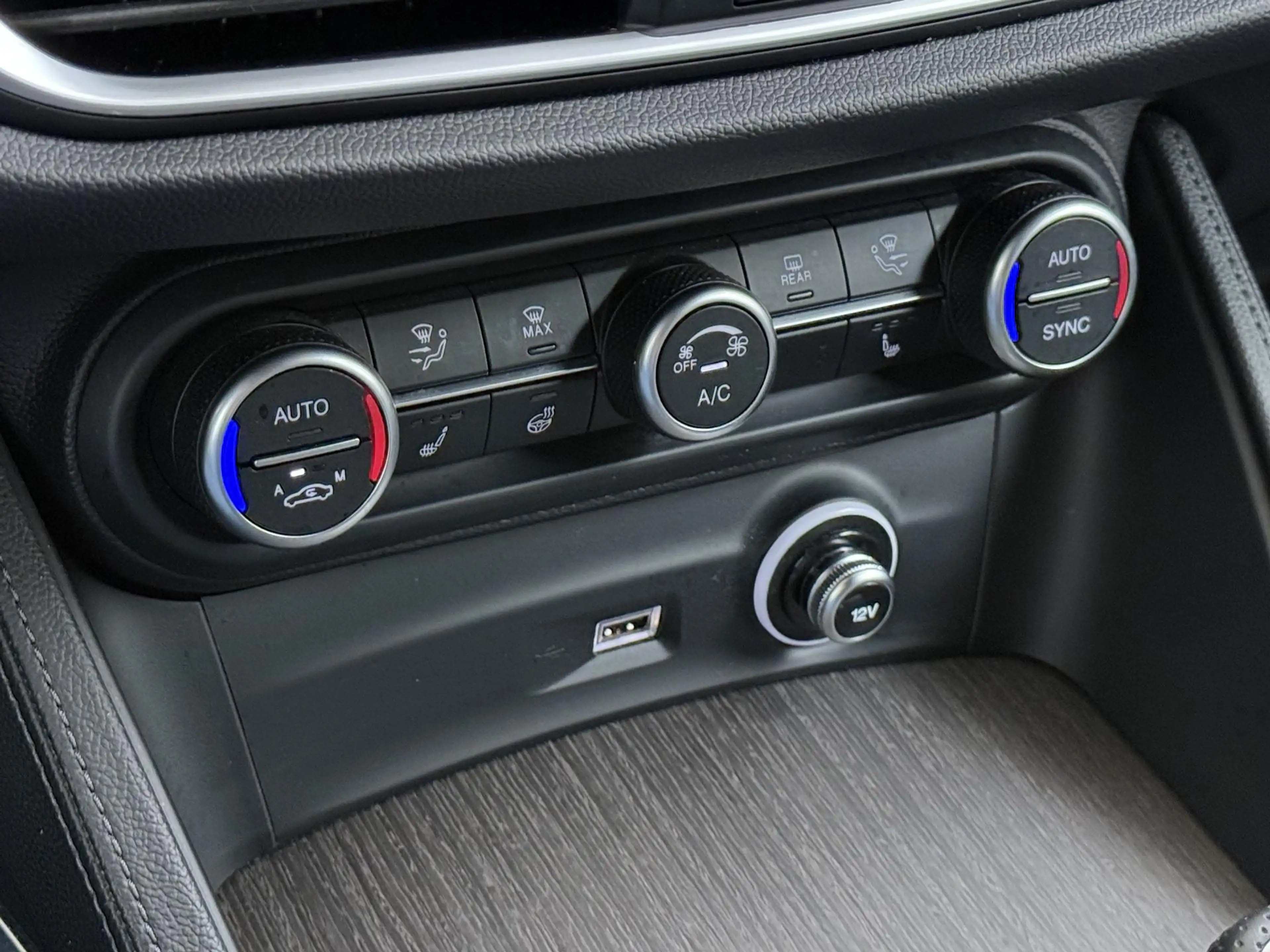 Alfa Romeo Stelvio 2.2 JTD AWD Veloce Automaat | VAN: € 34.900- VOOR: — photo 42