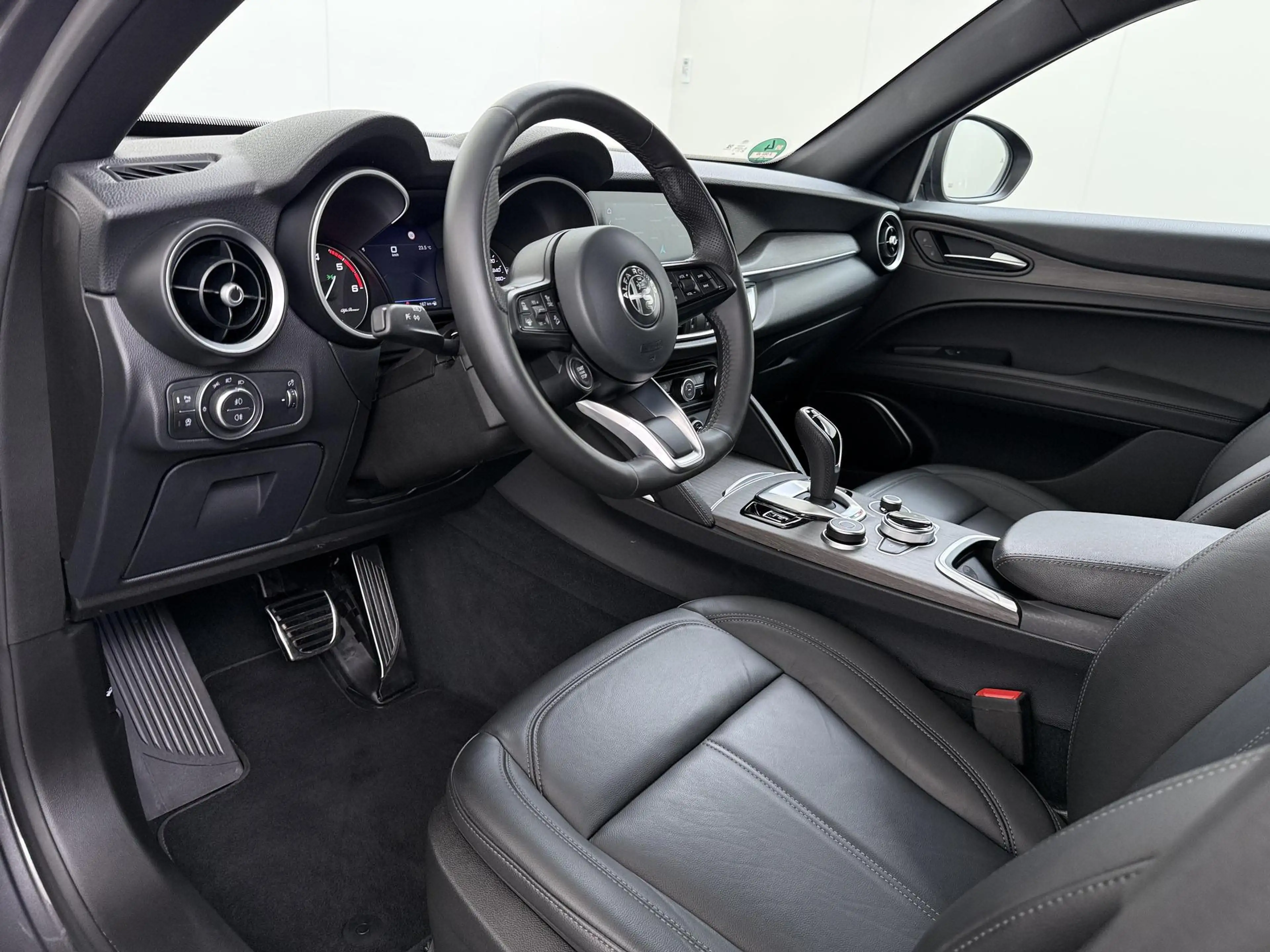 Alfa Romeo Stelvio 2.2 JTD AWD Veloce Automaat | VAN: € 34.900- VOOR: — photo 19
