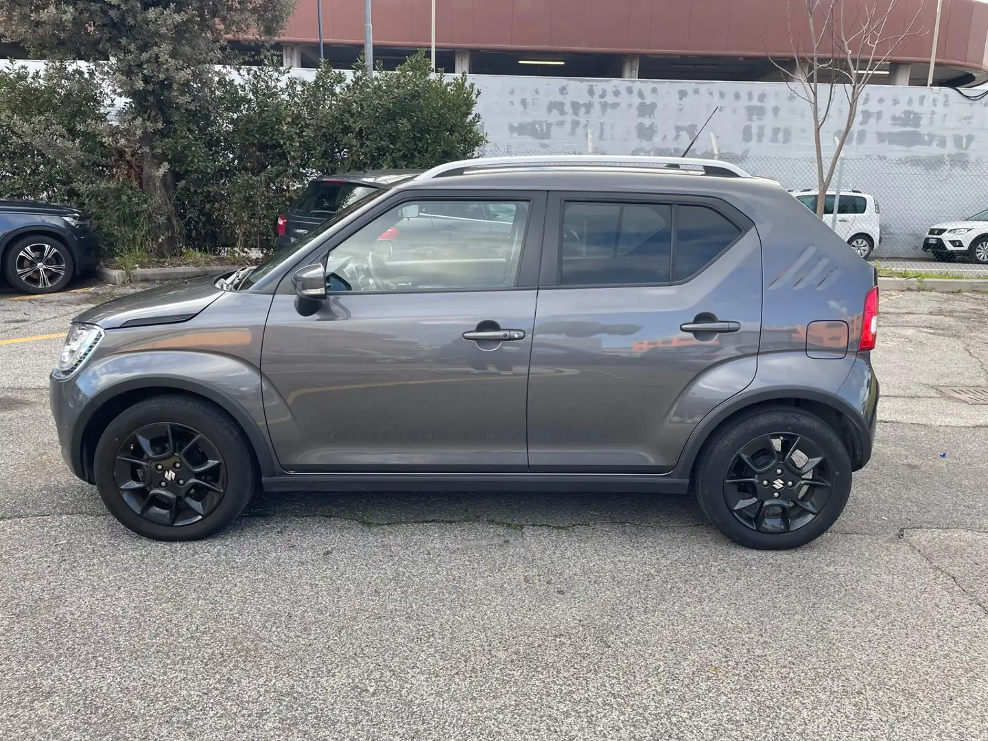 Suzuki Ignis 1.2 Hybrid 4WD All Grip Top Grigio - 2