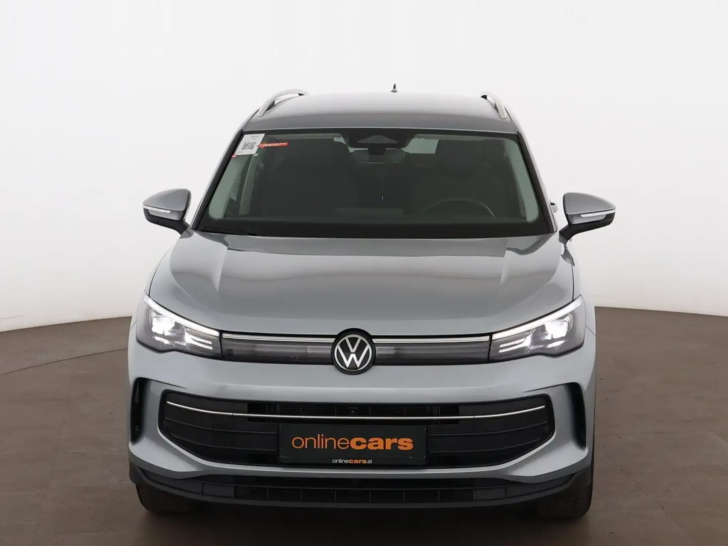 Volkswagen Tiguan 2.0 TDI Life Aut LED 360-CAM AHK RADAR Grau - 2