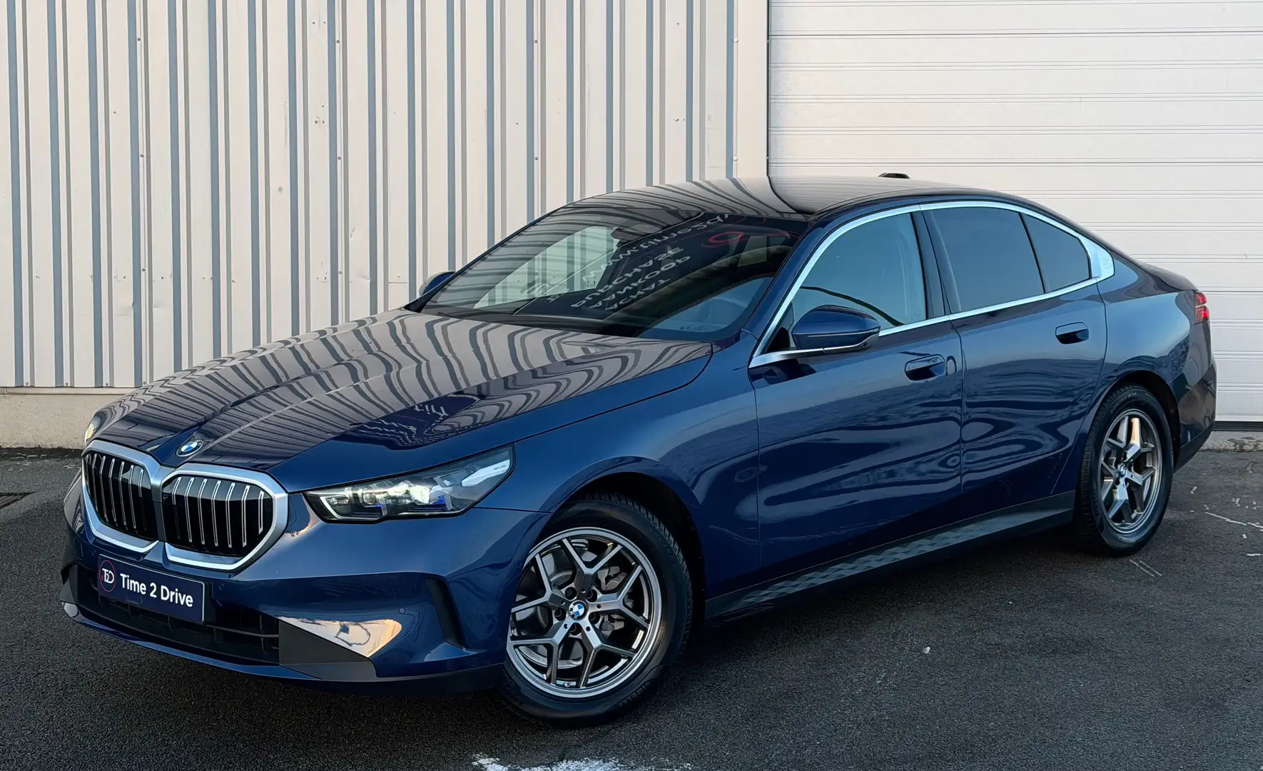 BMW 520 iA - 1st Owner - 6500 Km !!! - Panoramic Sunroof Blau - 1