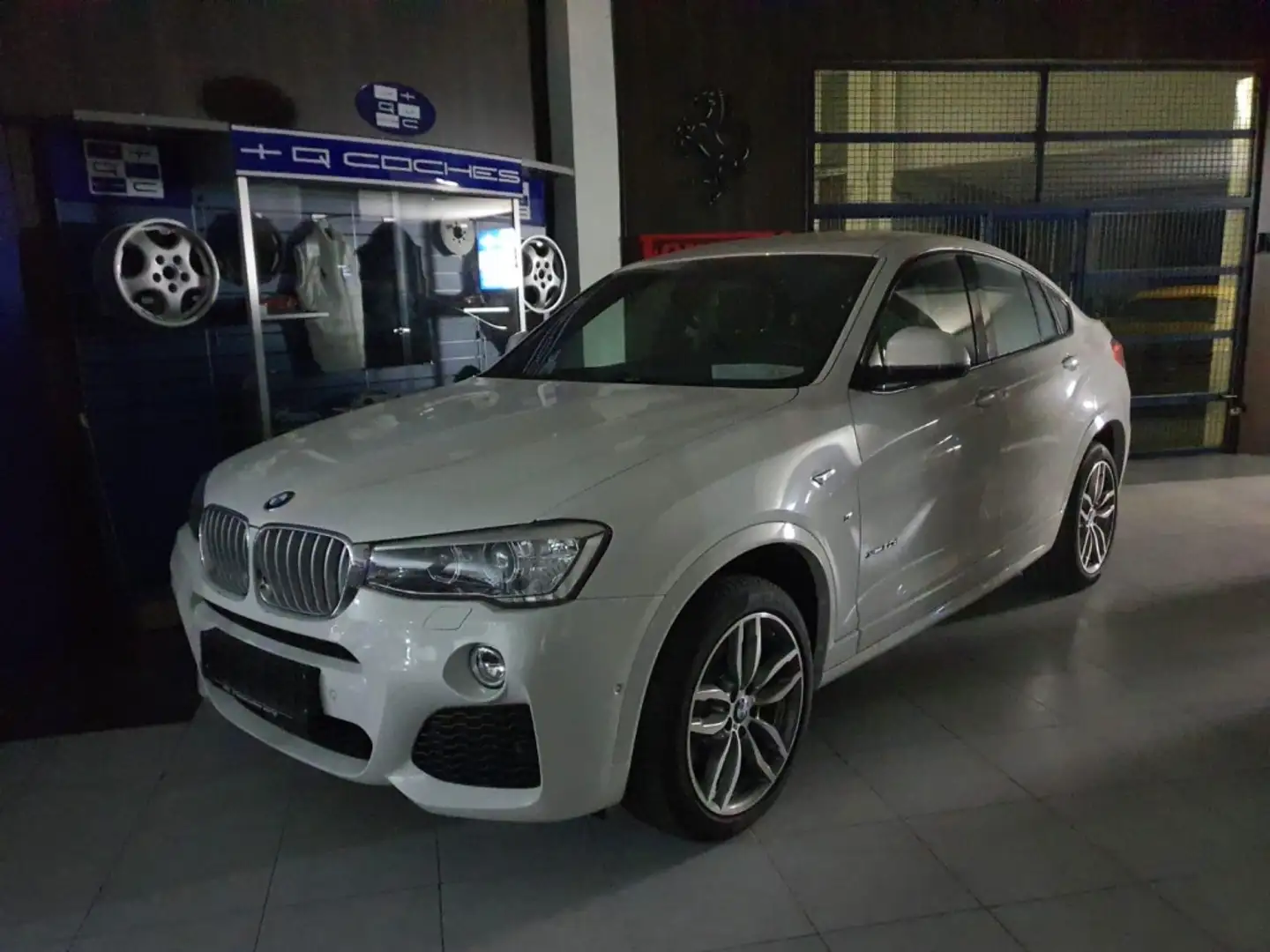 BMW X4 xDrive 30dA Blanc - 2