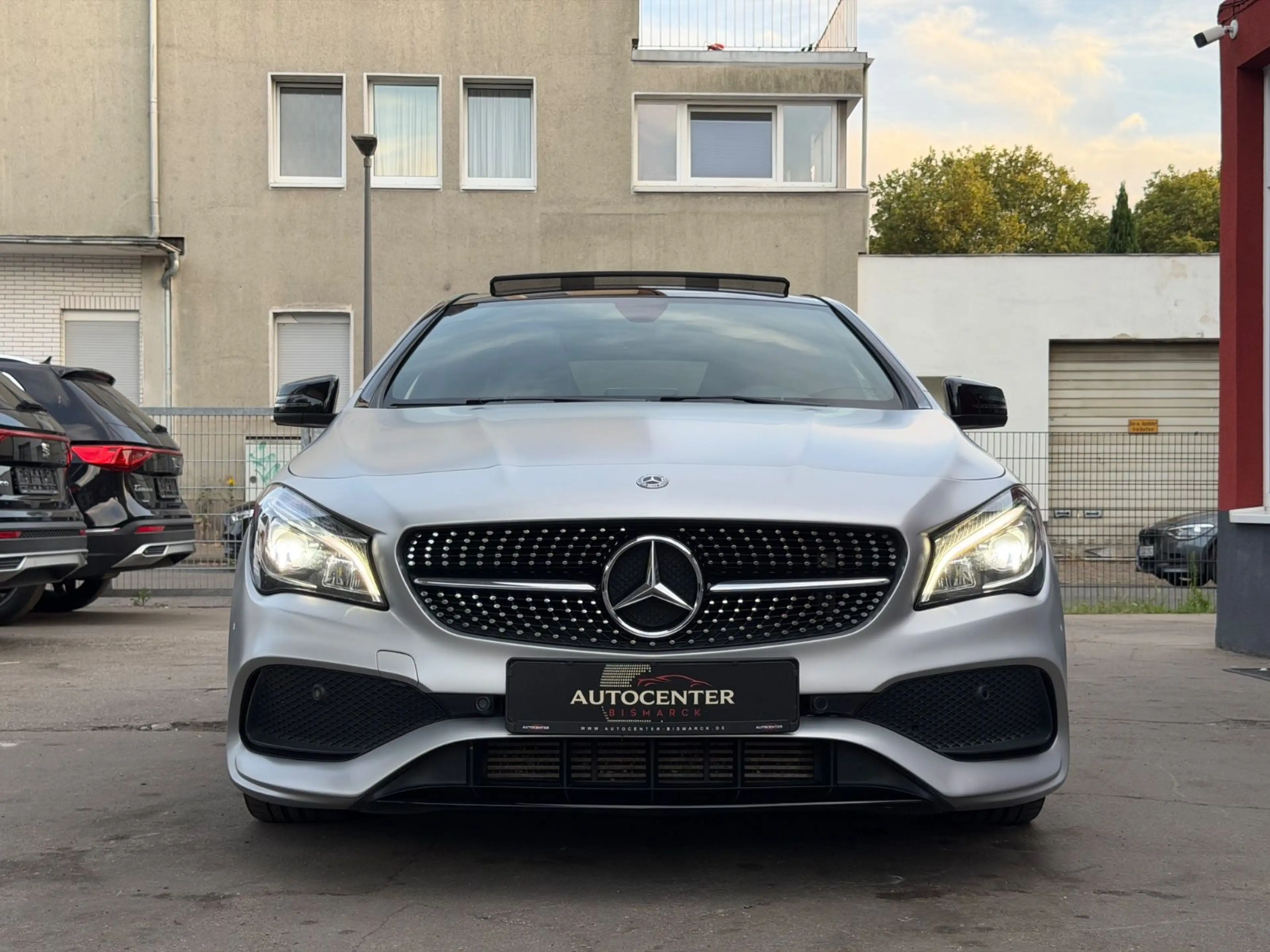 Mercedes-Benz CLA 220 d AMG-LINE/PANORAMA/LED/NAVI/AMBIENTE — photo 6