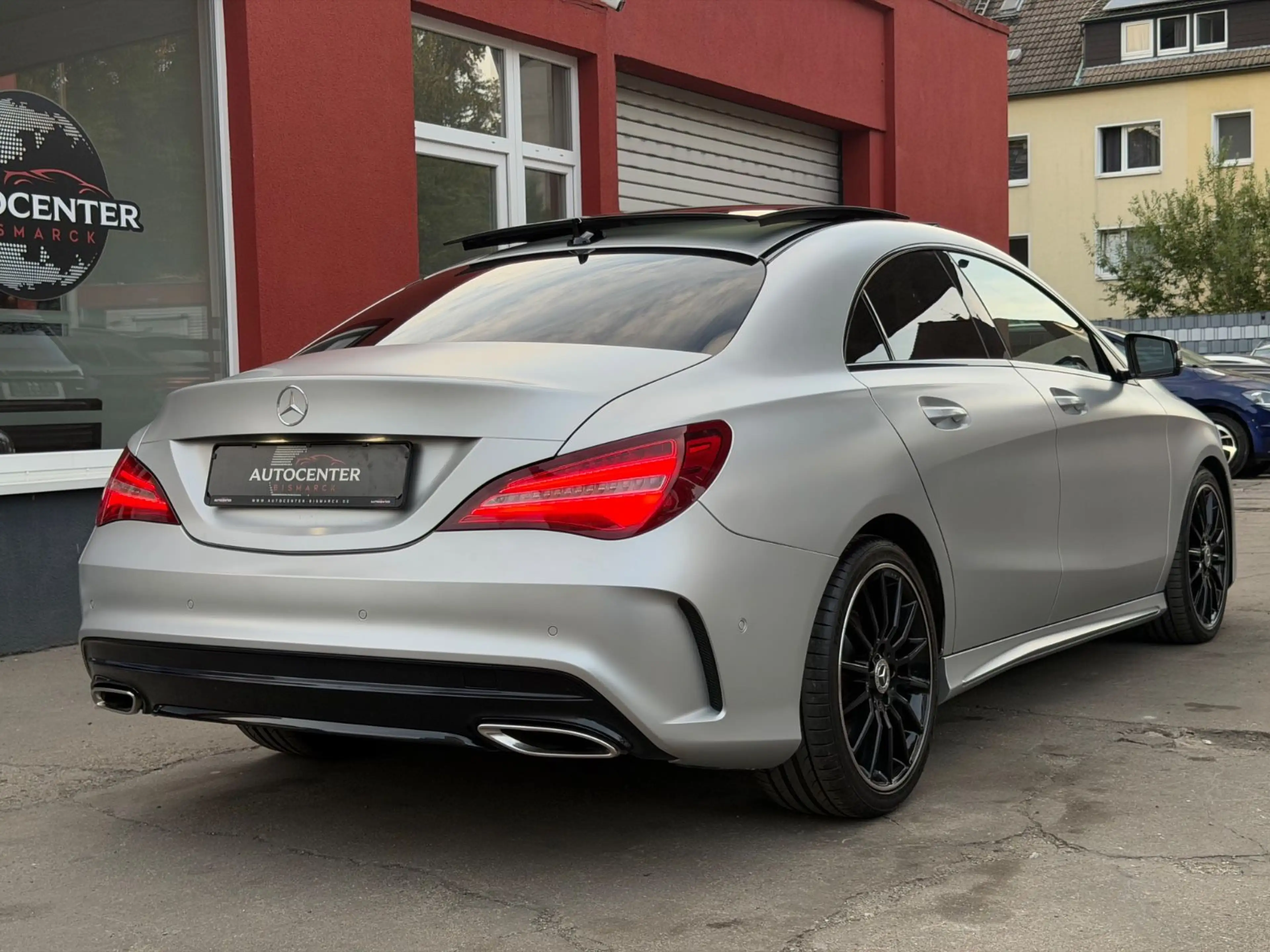 Mercedes-Benz CLA 220 d AMG-LINE/PANORAMA/LED/NAVI/AMBIENTE — photo 3