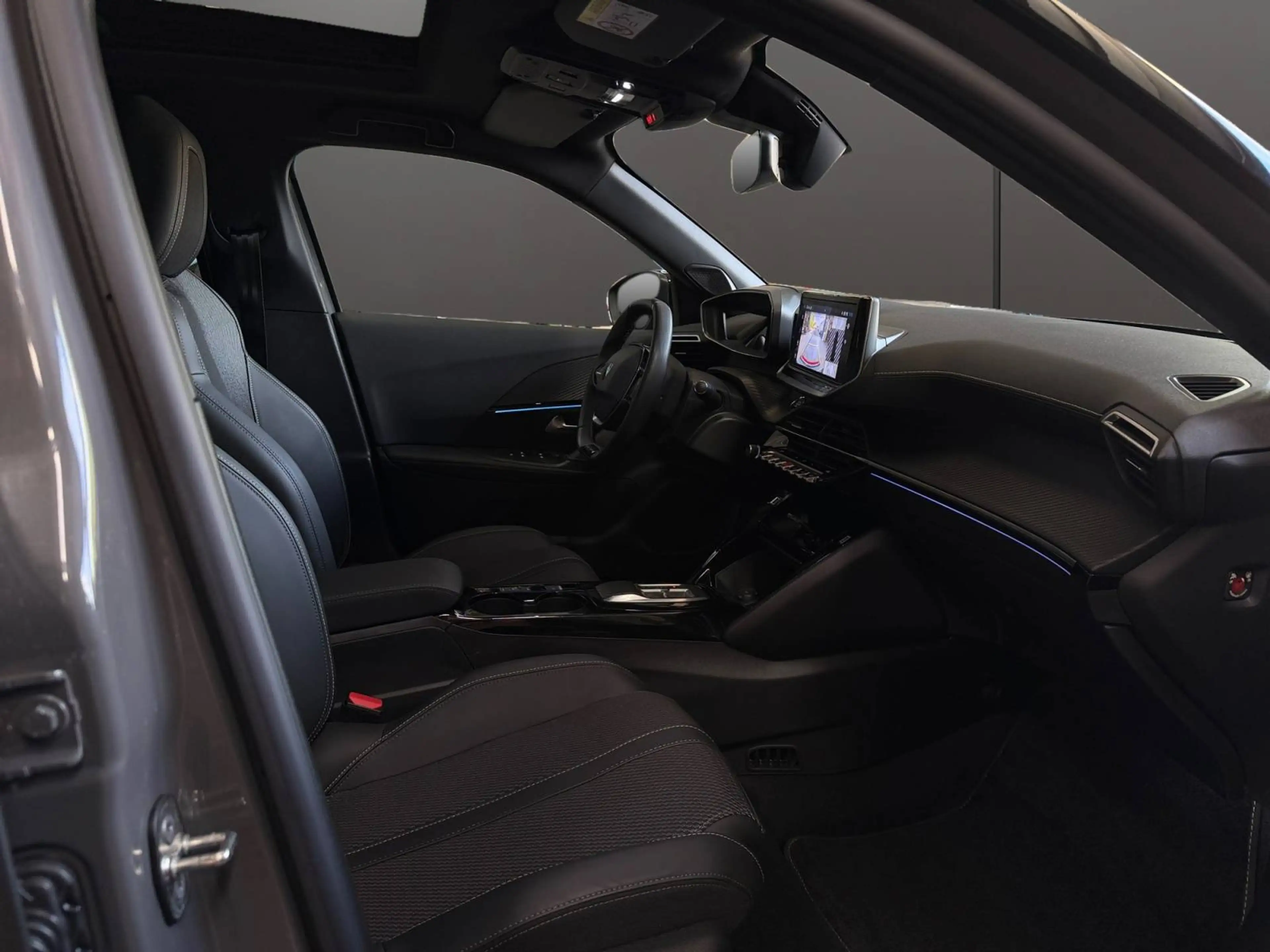Peugeot e-2008 GT 156 PS | PANORAMADACH | NUR 30.000 KM | TOPZUSTAND | WÄRMEPUMPE | NAVI — photo 10