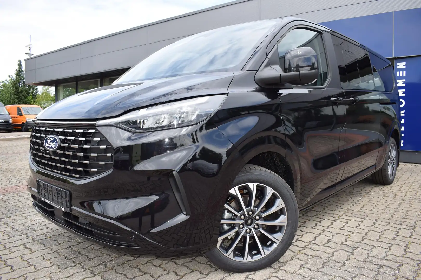 Ford Tourneo Custom L2H1 Titanium sehr gute Ausstattung Nero - 1