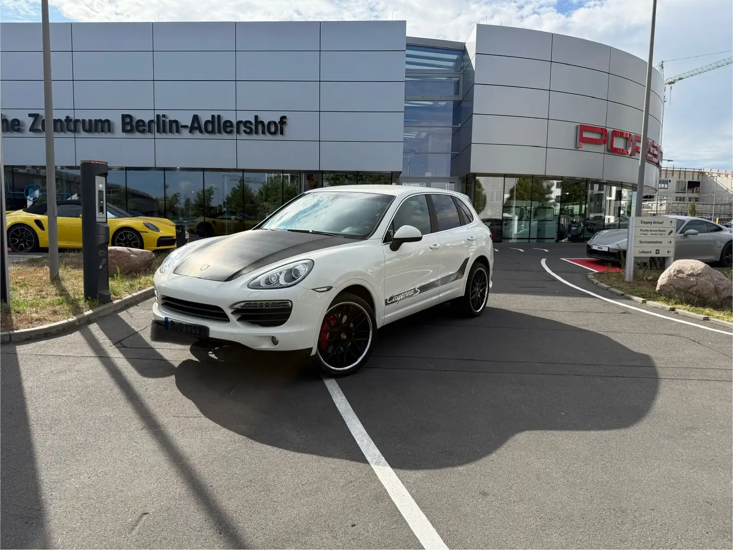 Porsche Cayenne S Tiptronic - 1