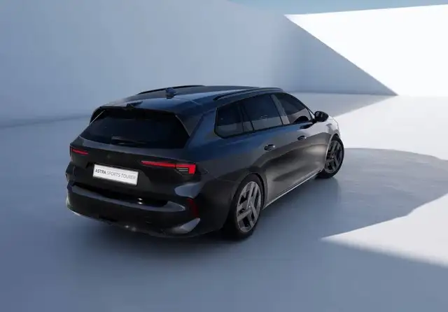 Opel Astra view 5