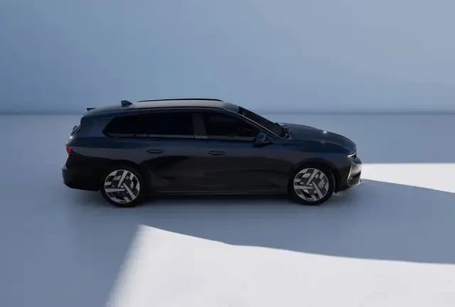 Opel Astra view 9