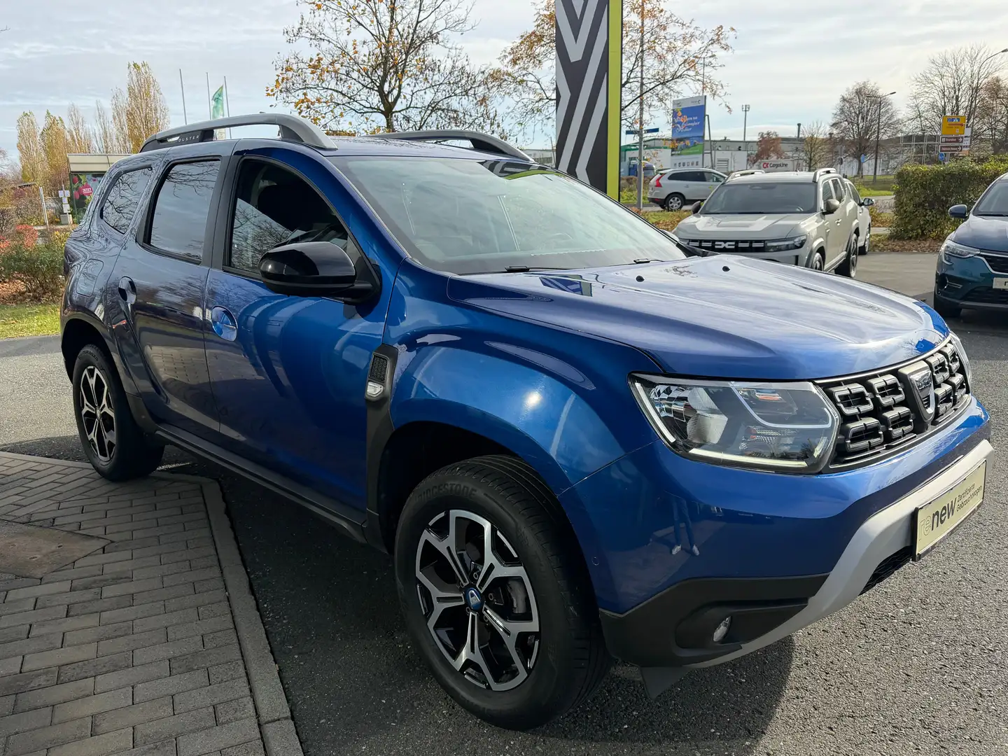 Dacia Duster Celebration TCe 100 ECO-G 2 WD Bleu - 2