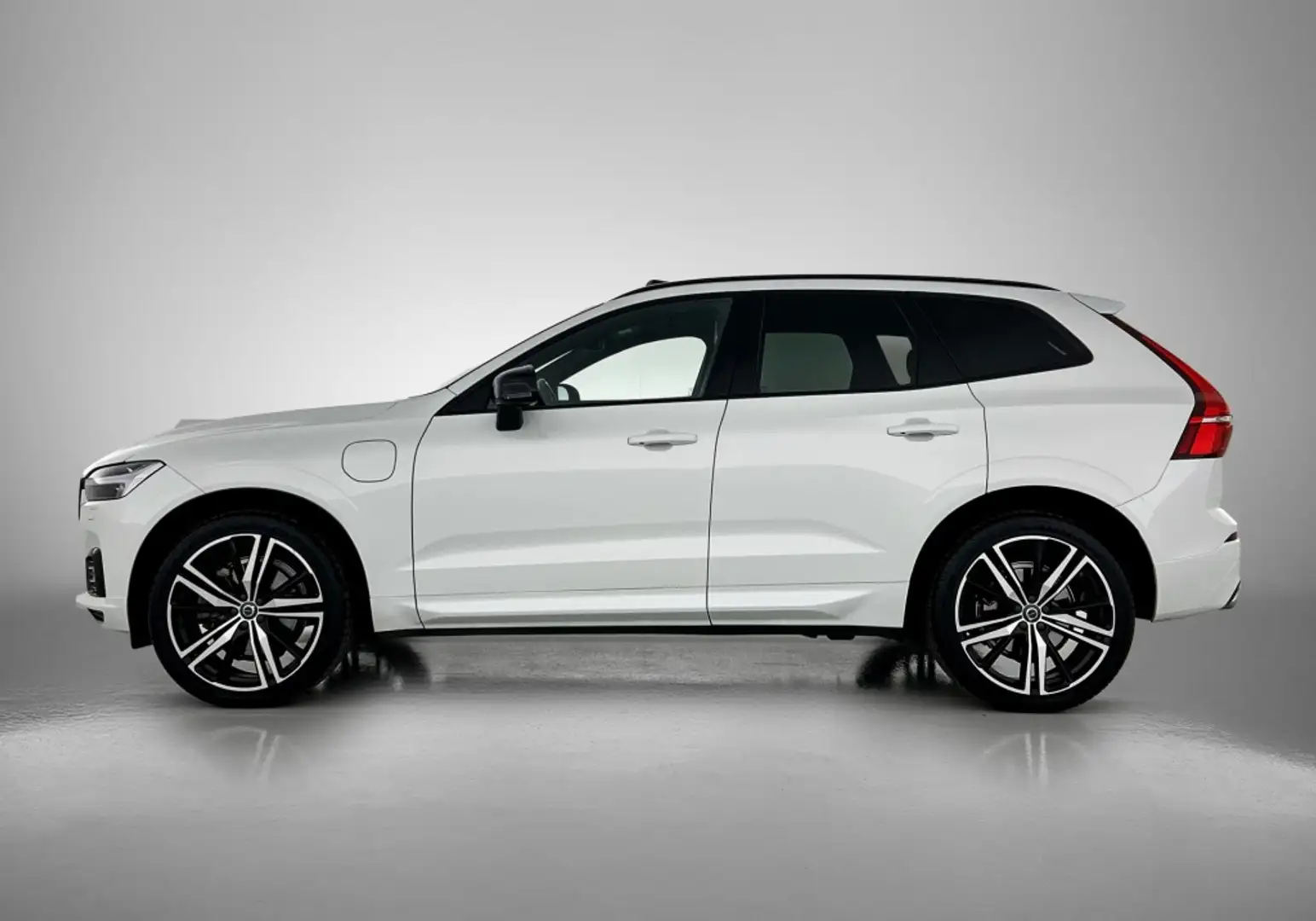 Volvo XC60 2.0 T8 Recharge R-Design Blanco - 2