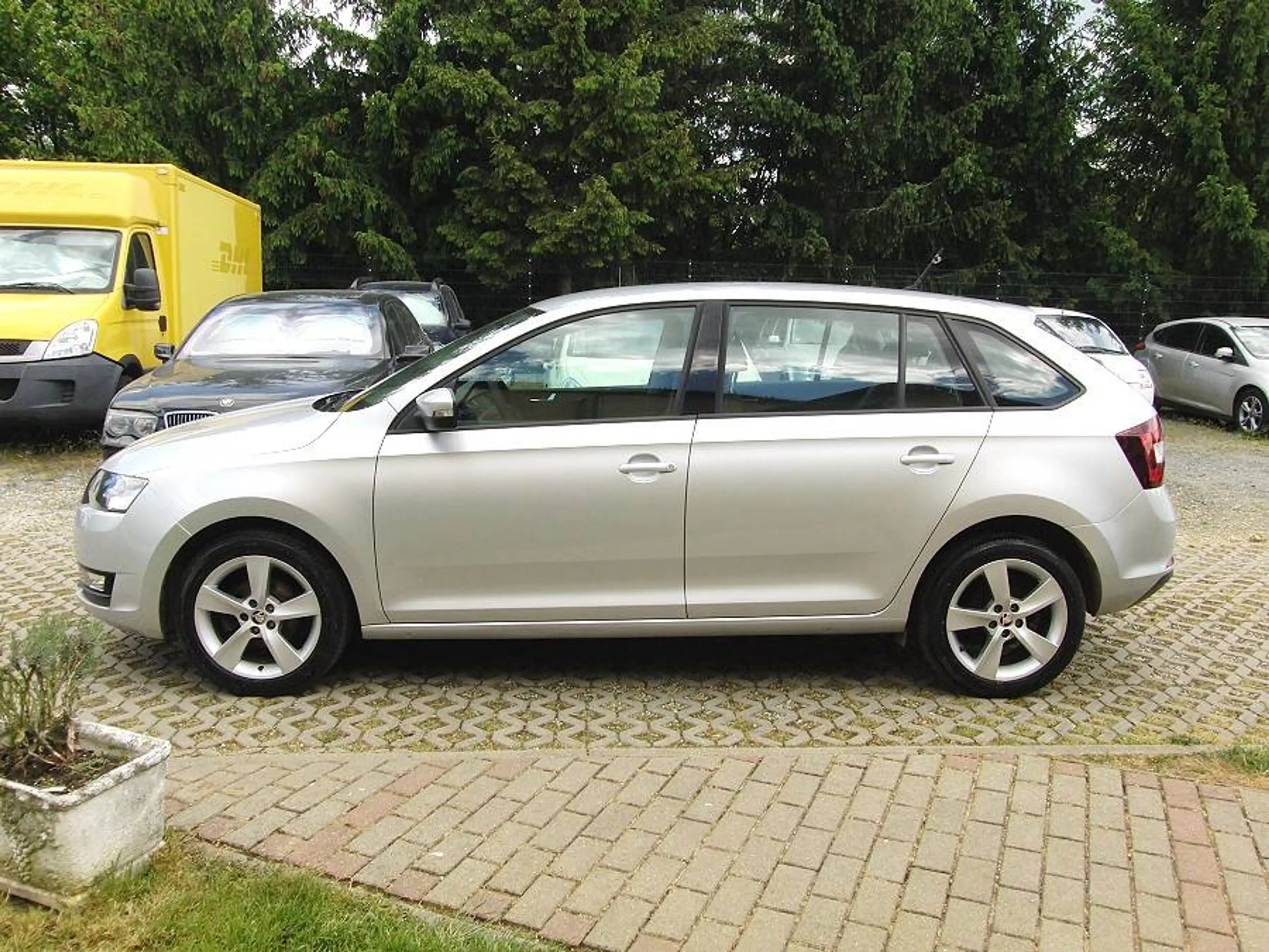 Skoda Rapid/Spaceback 1.0 TSI Klima — photo 12