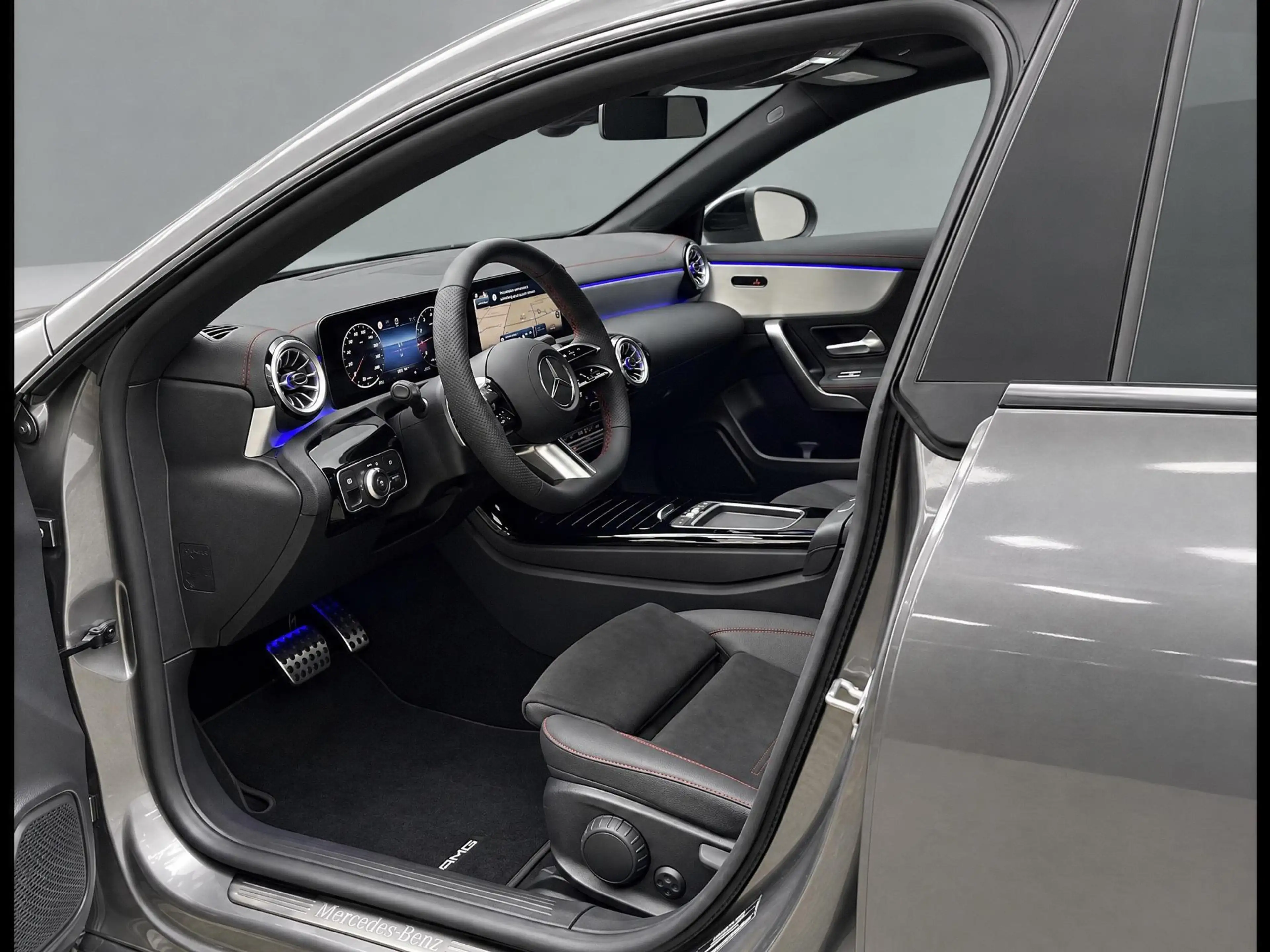 Mercedes-Benz CLA 180 Star Edition AMG | Night Pakket | Panoramadak | DI — photo 3