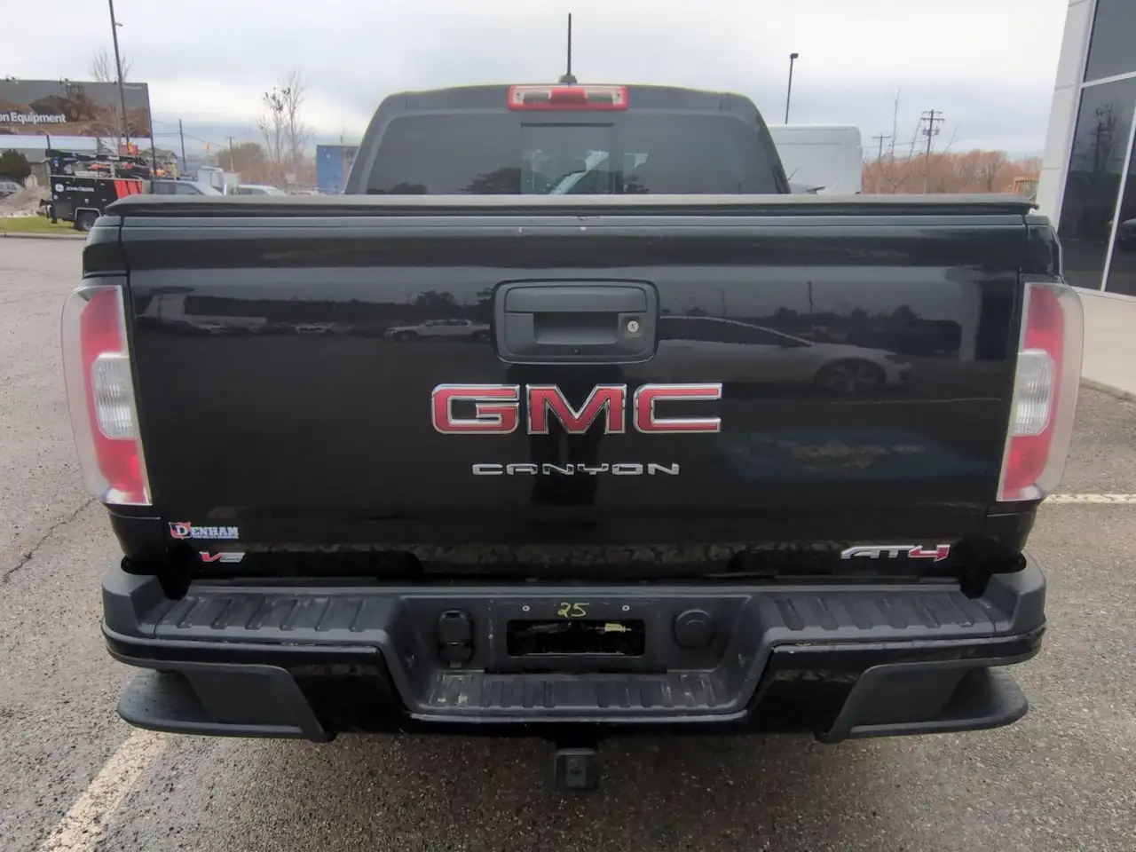 GMC Canyon снимка GMC Canyon