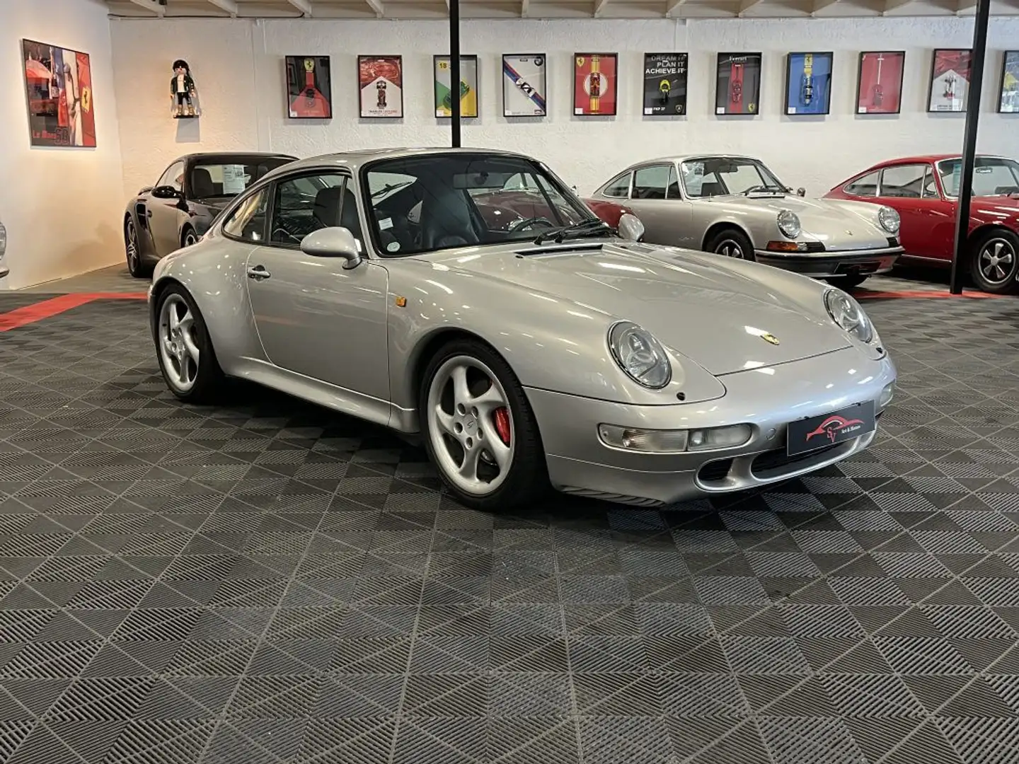Porsche 993 993 CARRERA 4S Zilver - 1