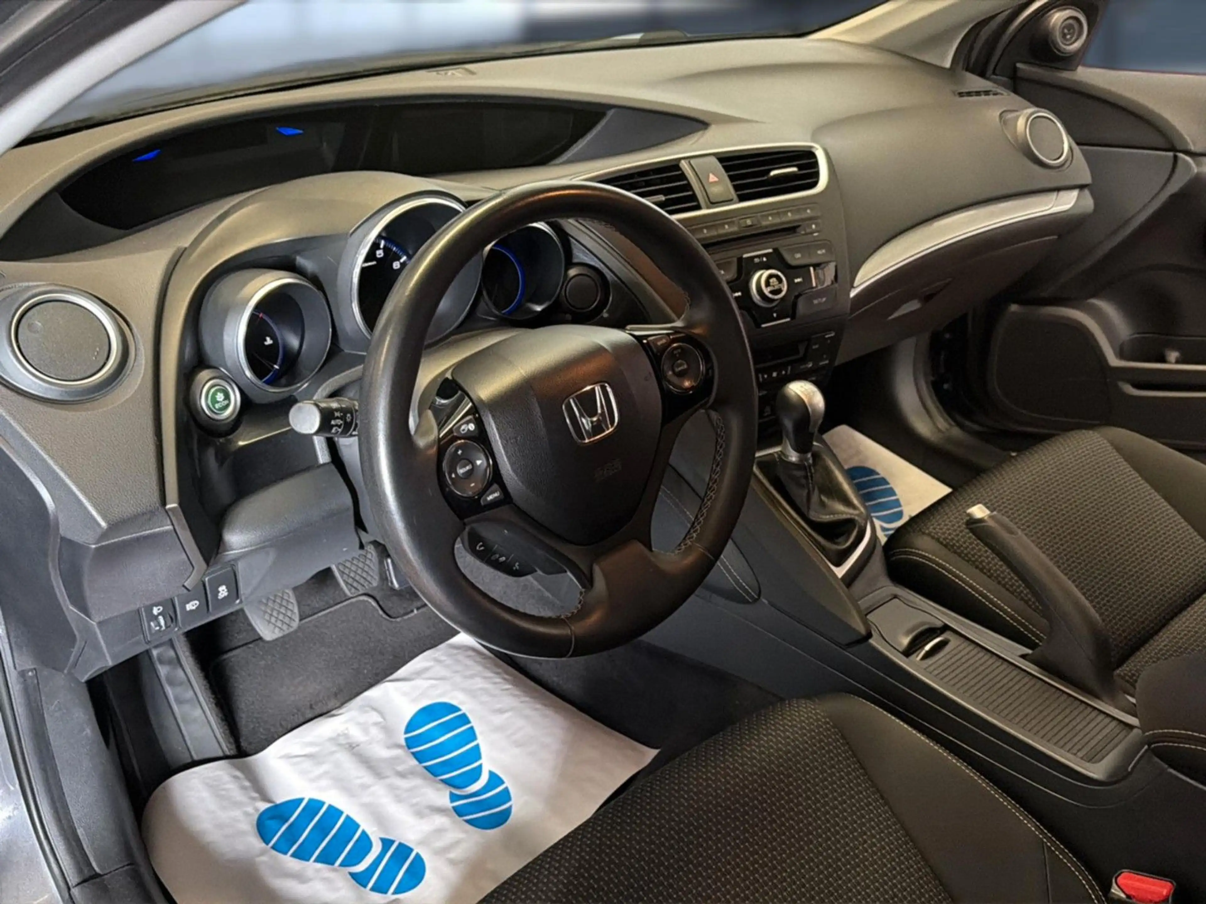 Honda Civic Lim. 5-trg. 1.8 Elegance*Kamera*Xenon*TÜV — photo 11