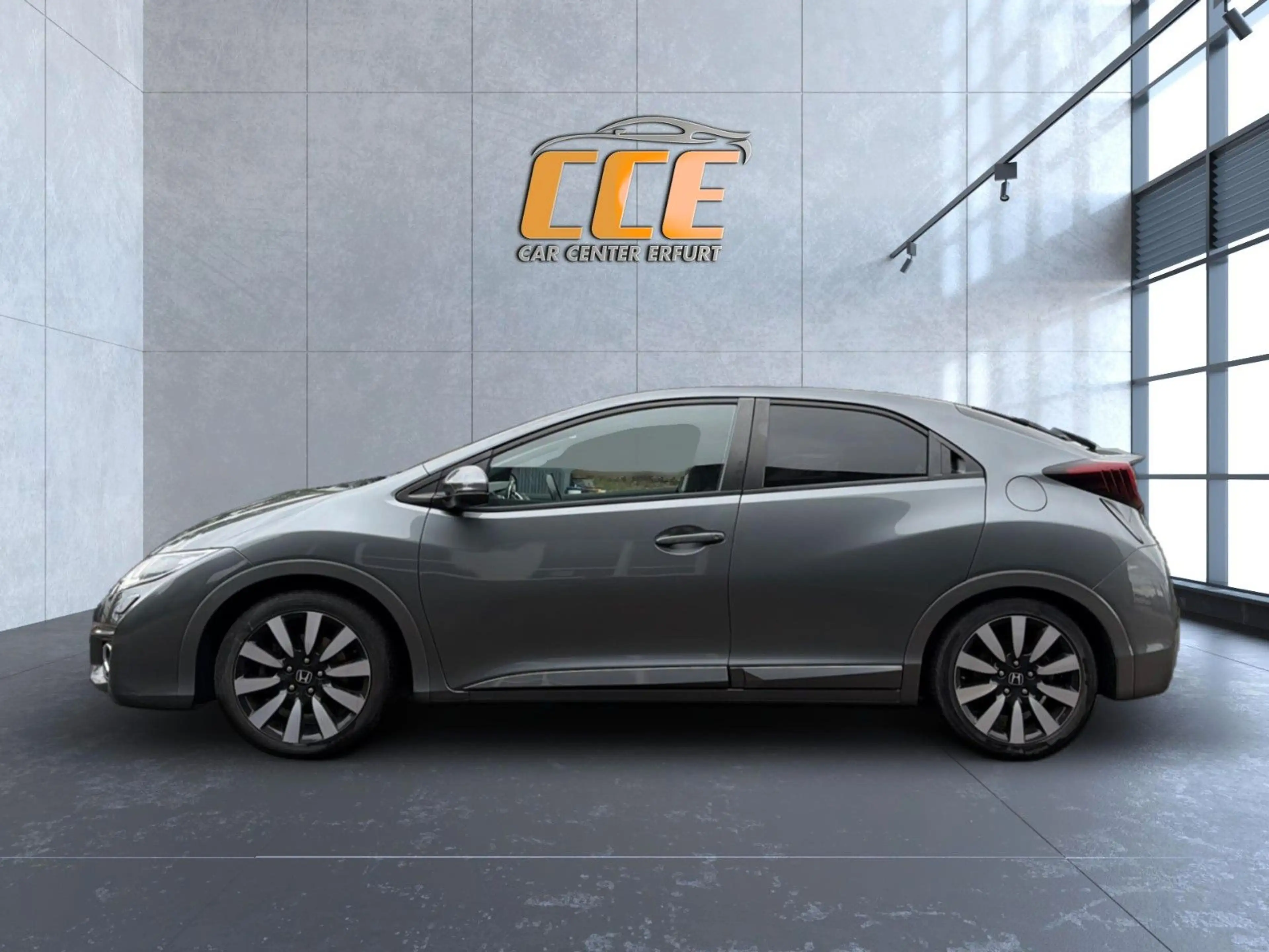Honda Civic Lim. 5-trg. 1.8 Elegance*Kamera*Xenon*TÜV — photo 4