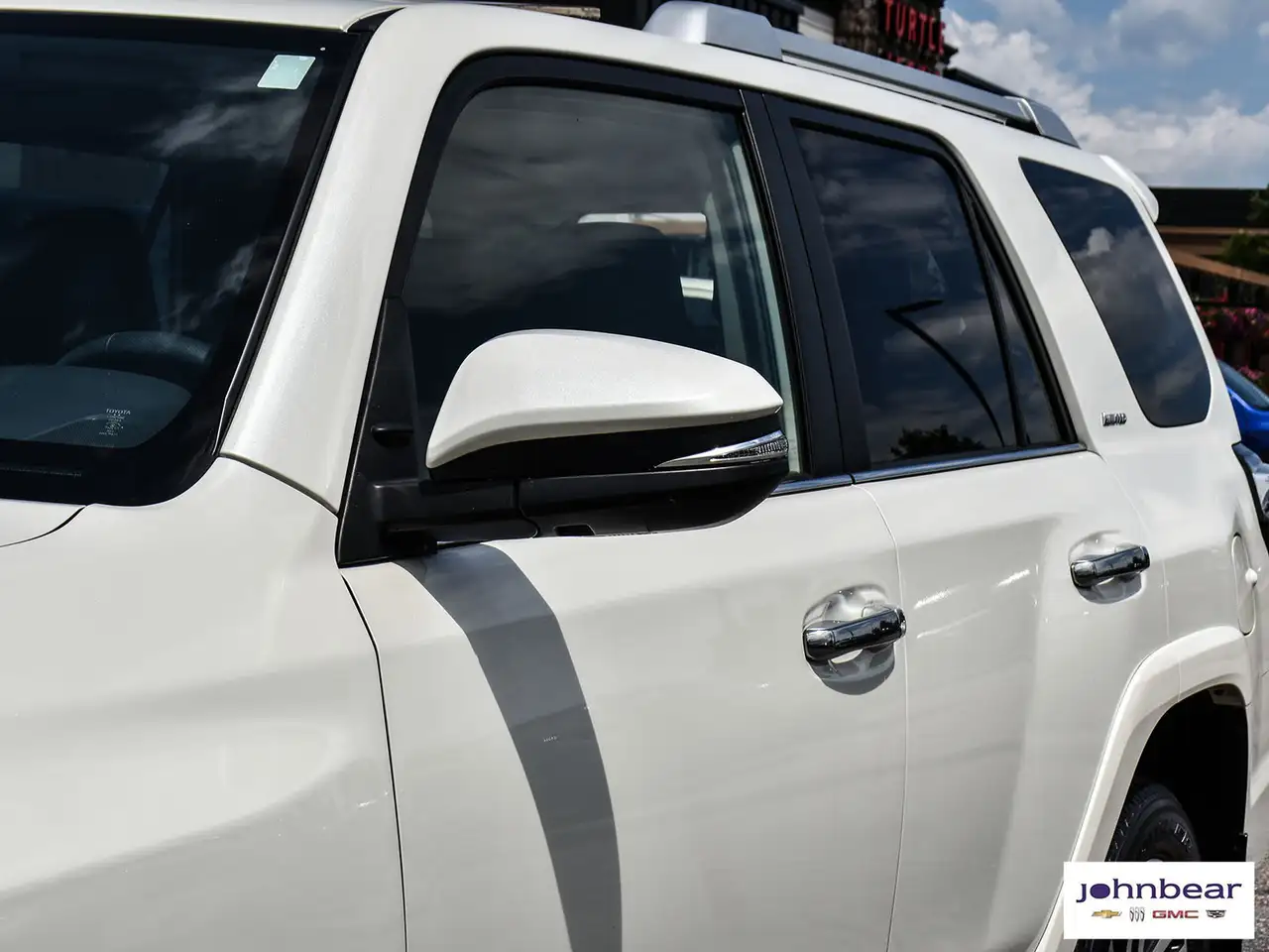 Toyota 4-Runner снимка Toyota 4-Runner
