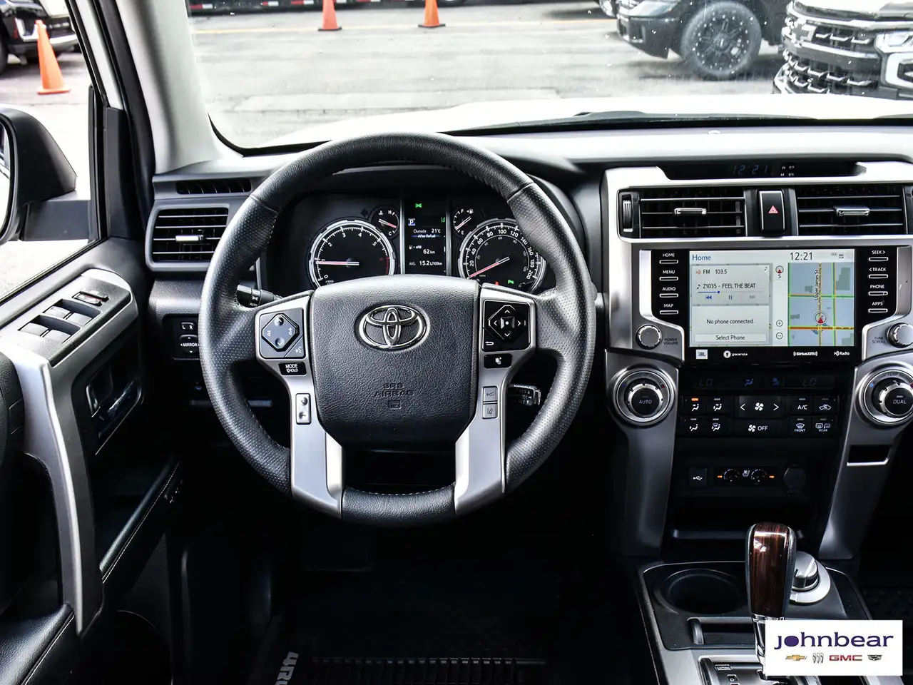 Toyota 4-Runner снимка Toyota 4-Runner