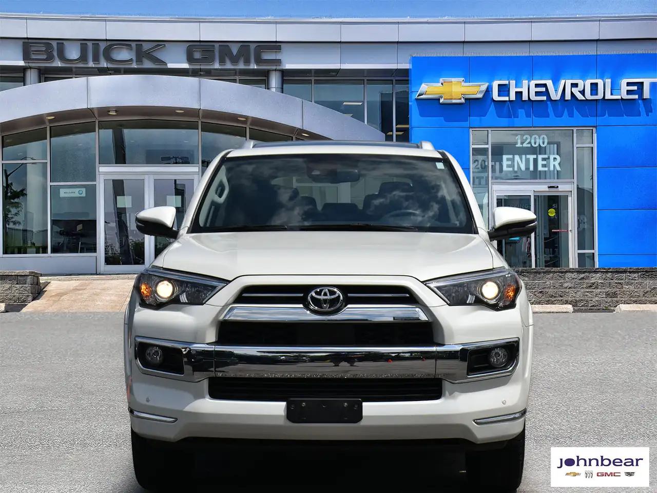 Toyota 4-Runner снимка Toyota 4-Runner