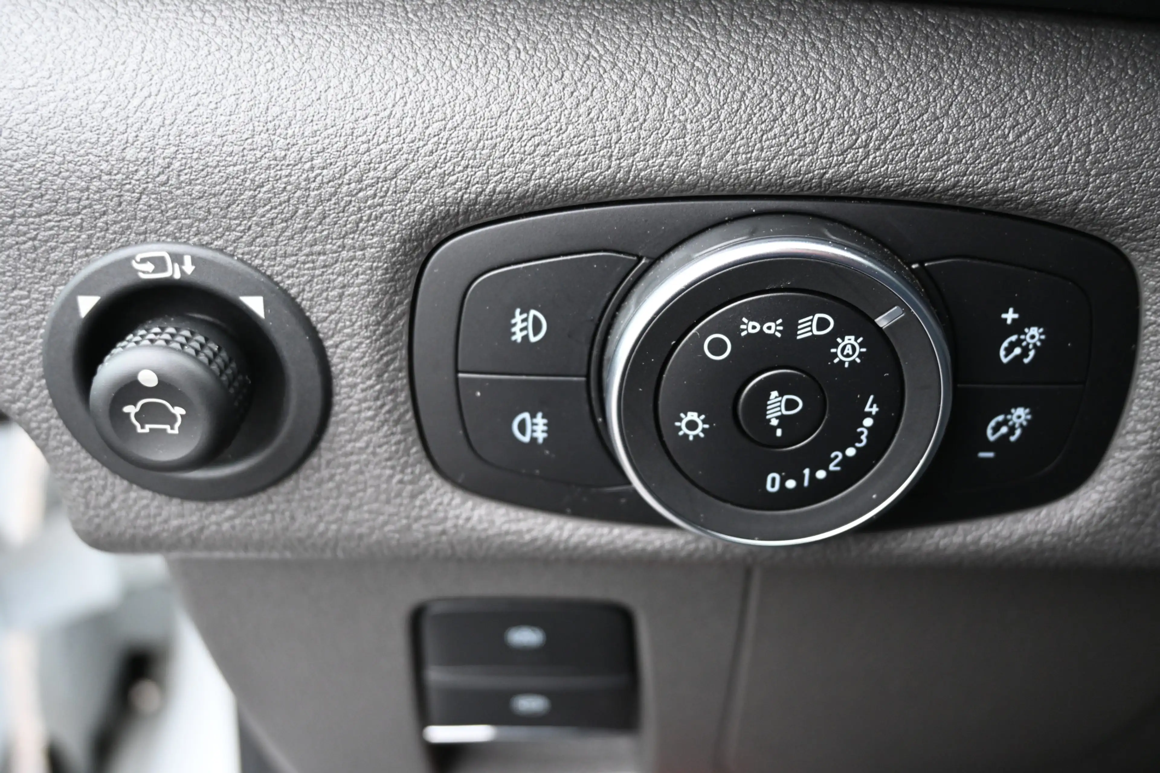 Ford E-Transit 68kWh 390L Trend Bakwagen met Dhollandia laadklep — photo 18