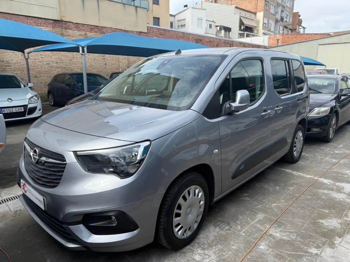 Opel Combo Life 1.5TD S/S Expression L 100 Gris - 2