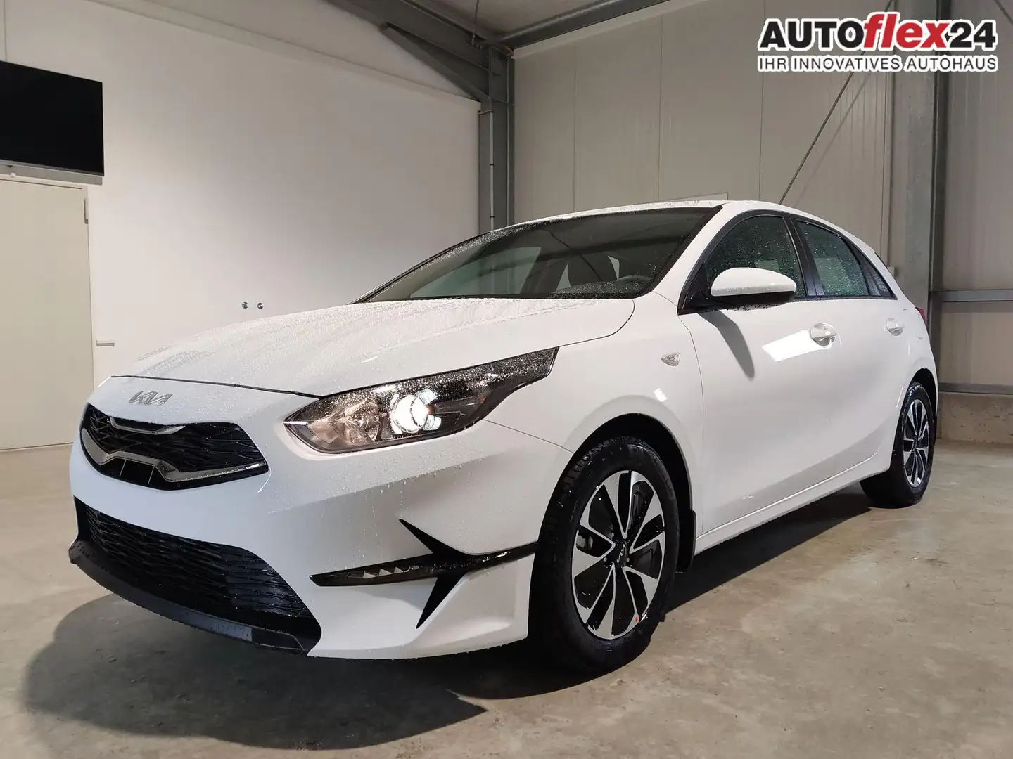 Kia Ceed / cee'd Spin 1.0 T-GDI 100 PS Navi-Rückfahrkamera-Tempo... Weiß - 1