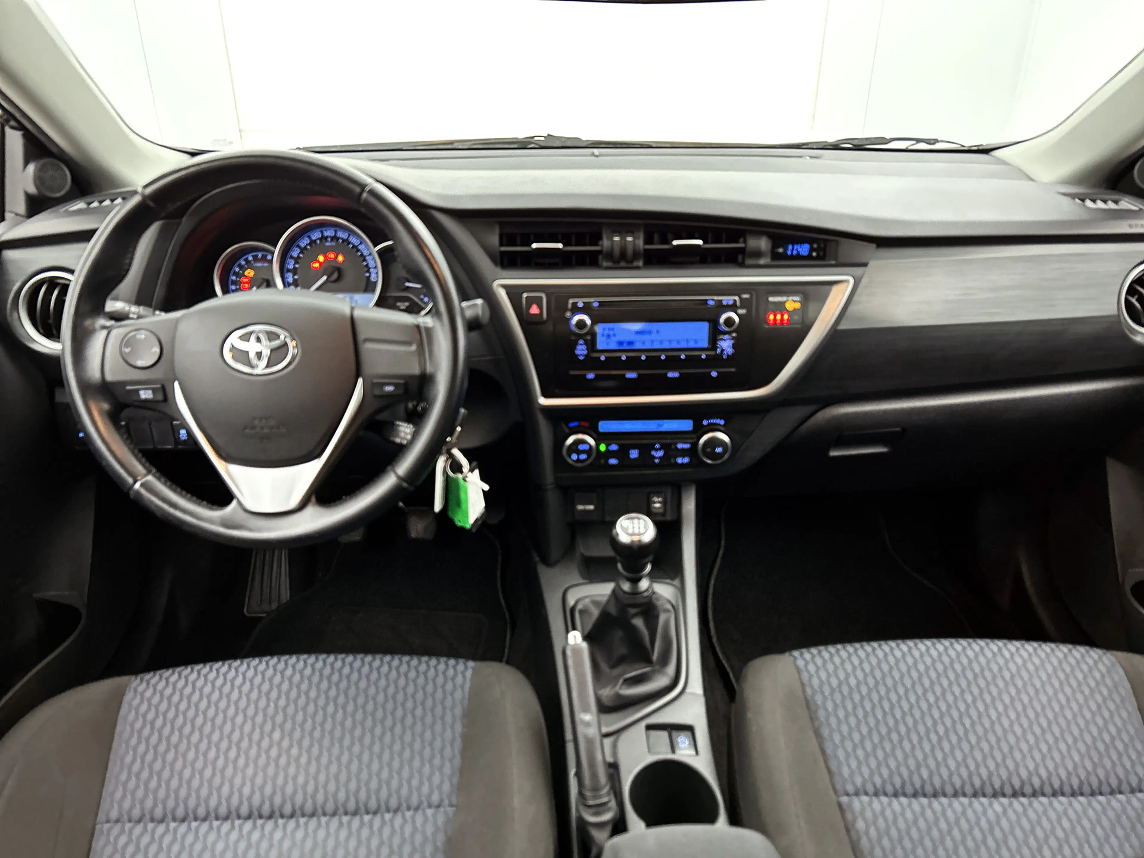 Toyota Auris 1.3 Now | NL dealeronderhouden | — photo 4