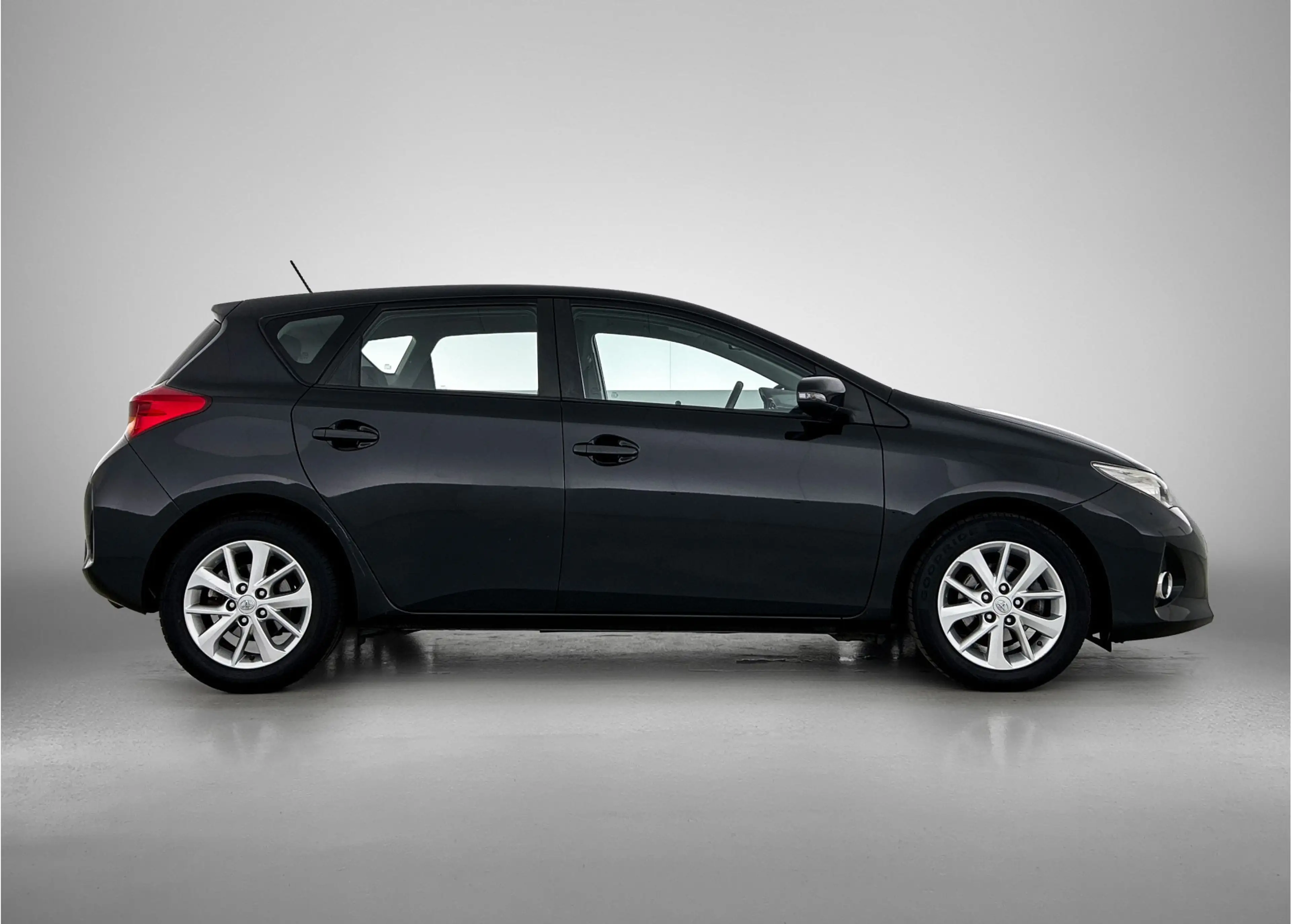 Toyota Auris 1.3 Now | NL dealeronderhouden | — photo 10