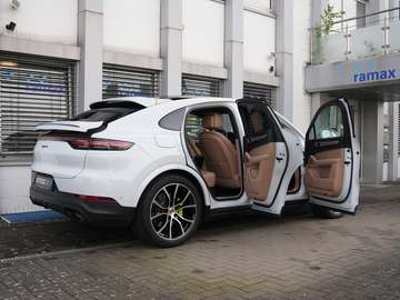 E-Hybrid Coupé PLATINUM-INNODRIVE-LEDER BEIGE