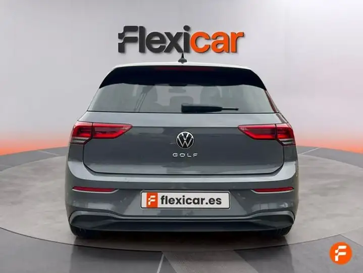 Volkswagen Golf 8 2.0 TDI 2023, foto 4