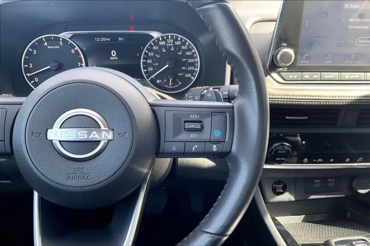 Nissan Rogue снимка Nissan Rogue