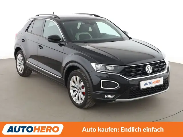 Volkswagen T-Roc view 8