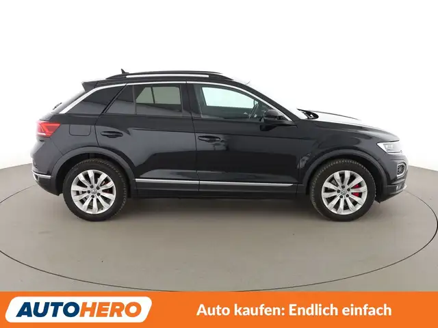 Volkswagen T-Roc view 7